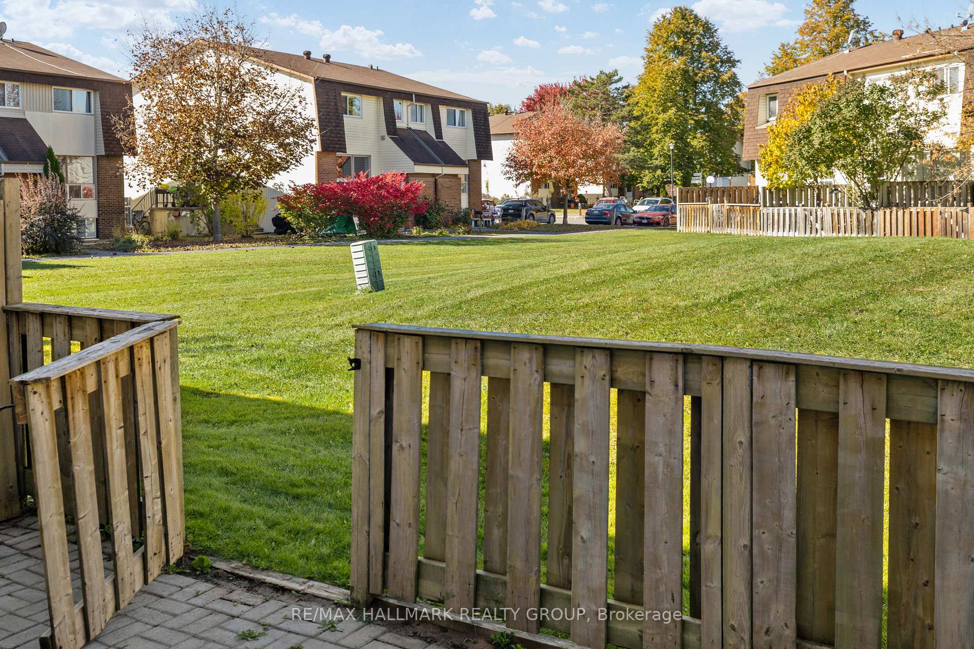 Photo 43 of 1A Forester Crescent, Ottawa, Westcliffe Estates — HOMEH