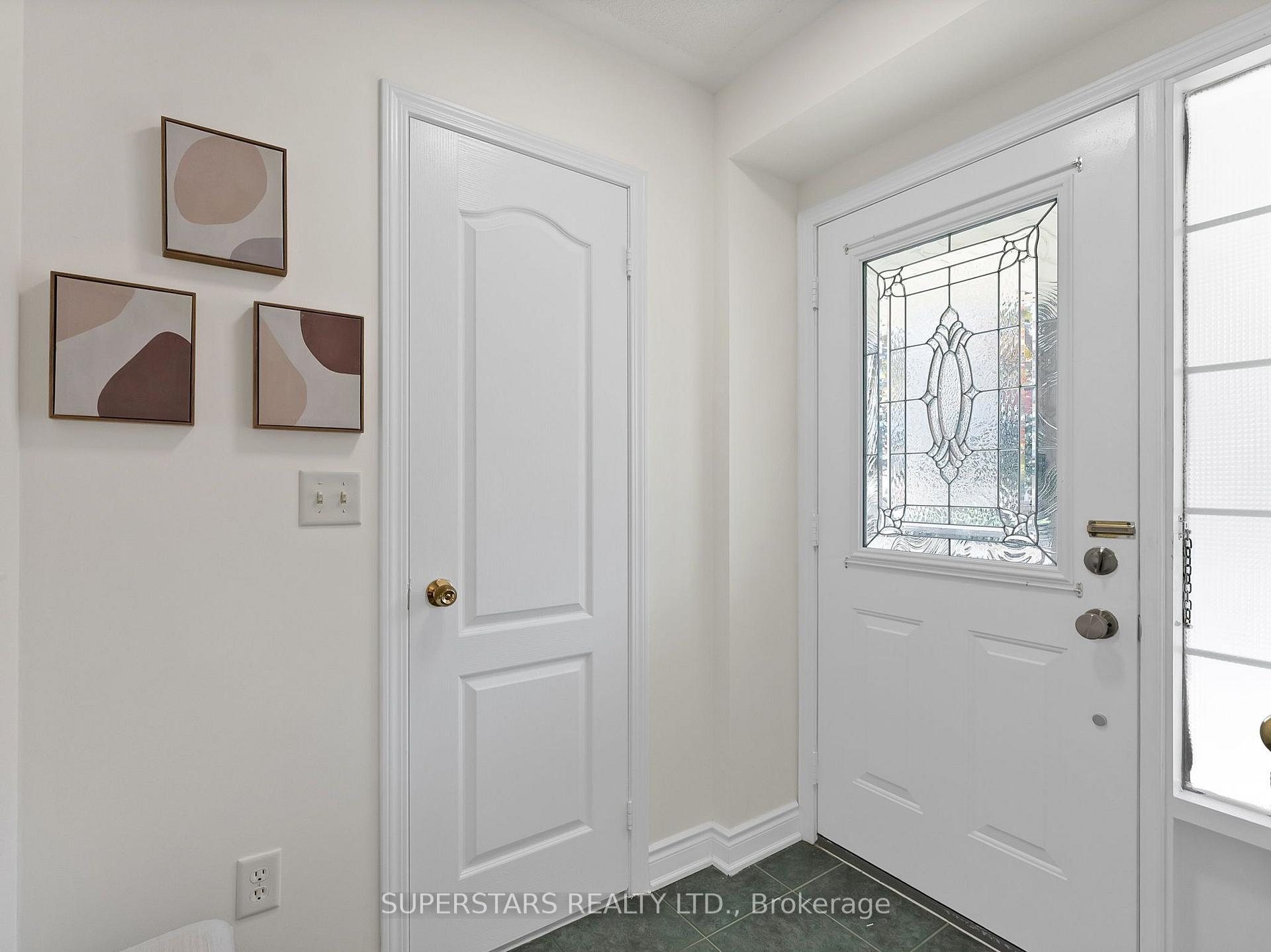 Photo 4 of 512 Bur Oak Avenue, Markham, Berczy — HOMEH
