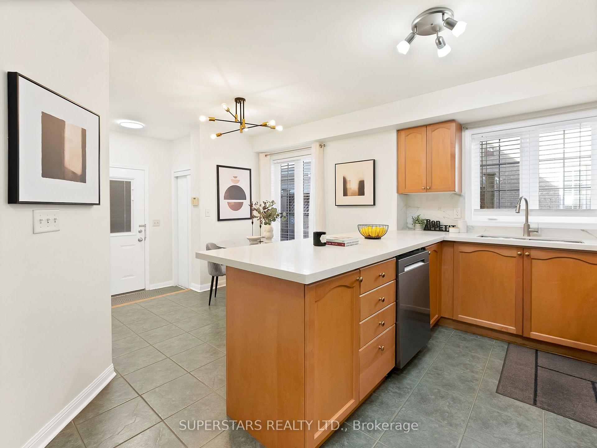 Photo 12 of 512 Bur Oak Avenue, Markham, Berczy — HOMEH
