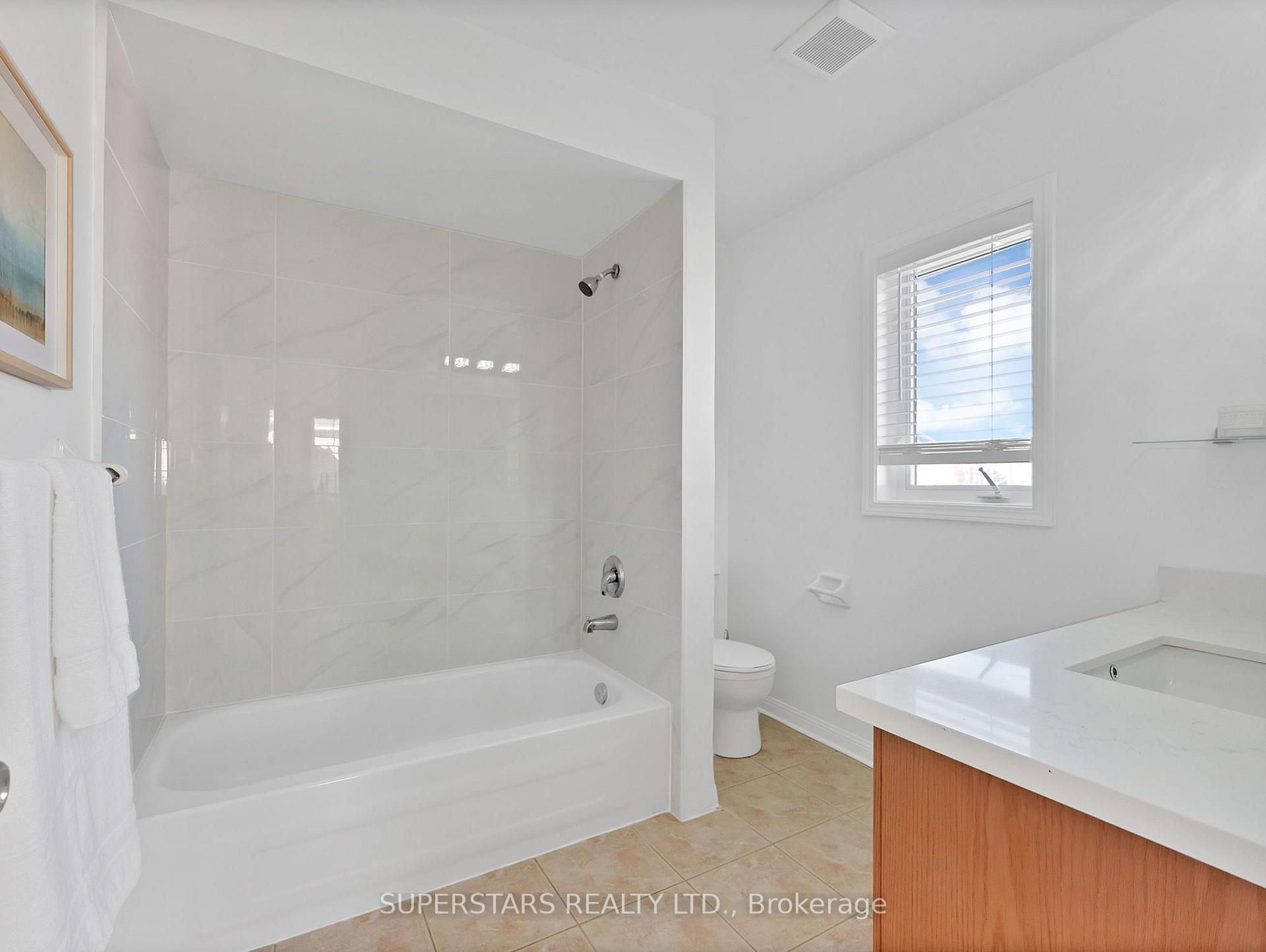 Photo 20 of 512 Bur Oak Avenue, Markham, Berczy — HOMEH