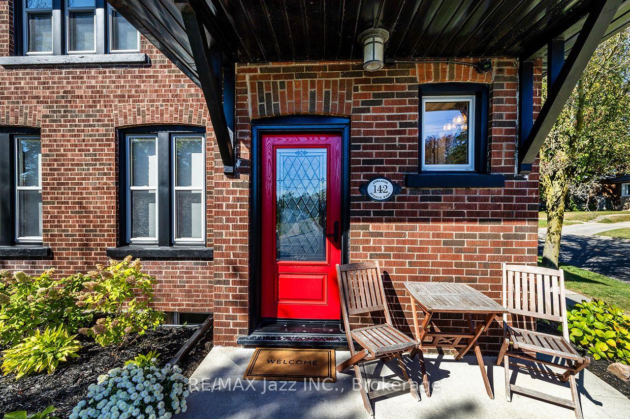 Photo 3 of 142 Adelaide Avenue W, Oshawa, O'Neill — HOMEH