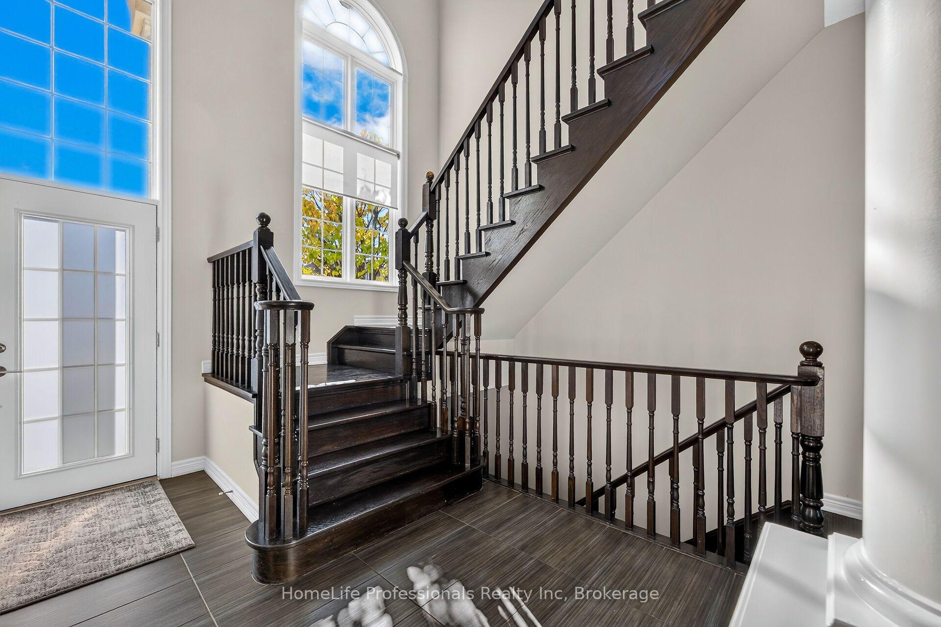 Photo 9 of 19 Berkshire Place, Hamilton, Meadowlands — HOMEH