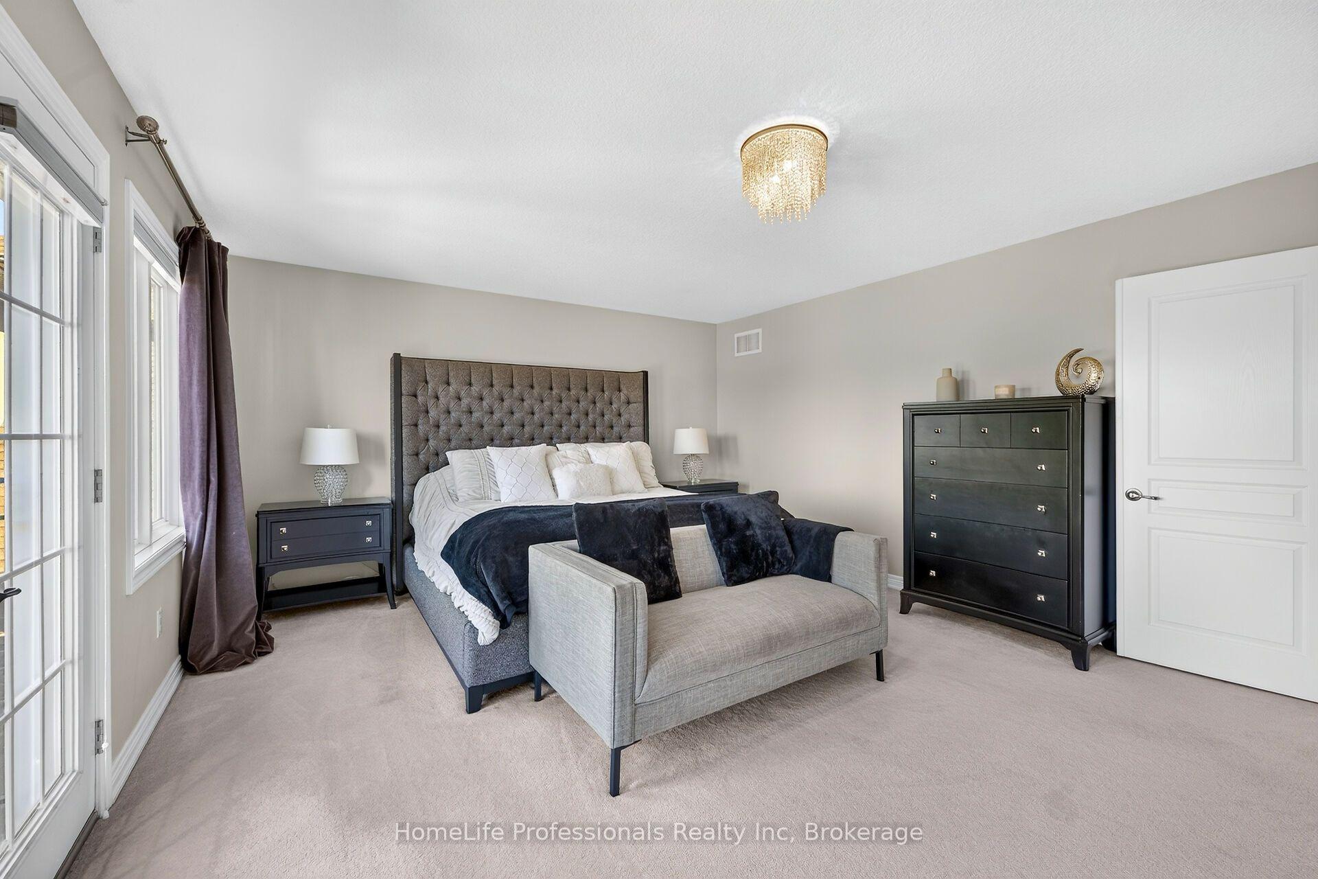 Photo 24 of 19 Berkshire Place, Hamilton, Meadowlands — HOMEH