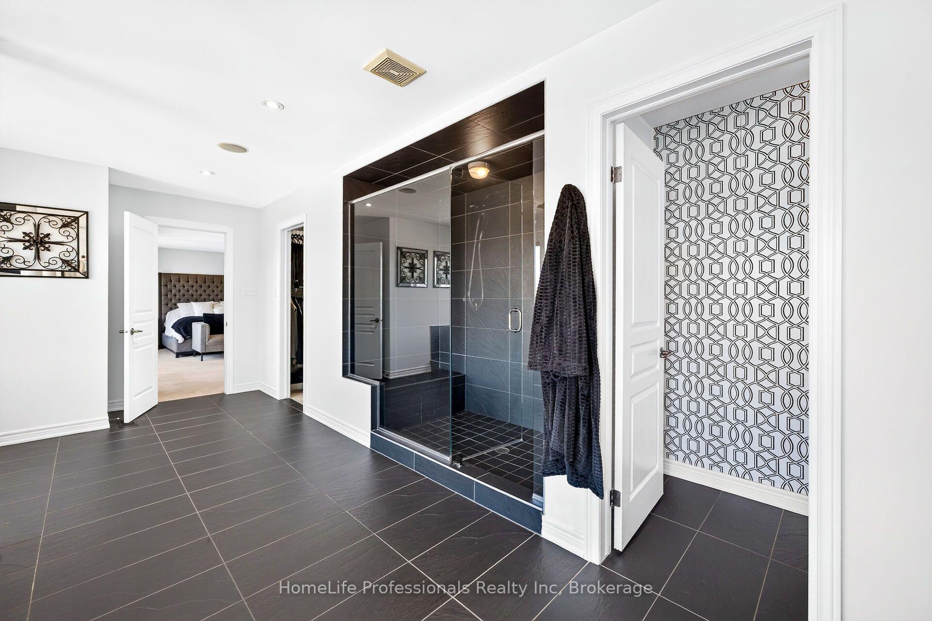 Photo 28 of 19 Berkshire Place, Hamilton, Meadowlands — HOMEH