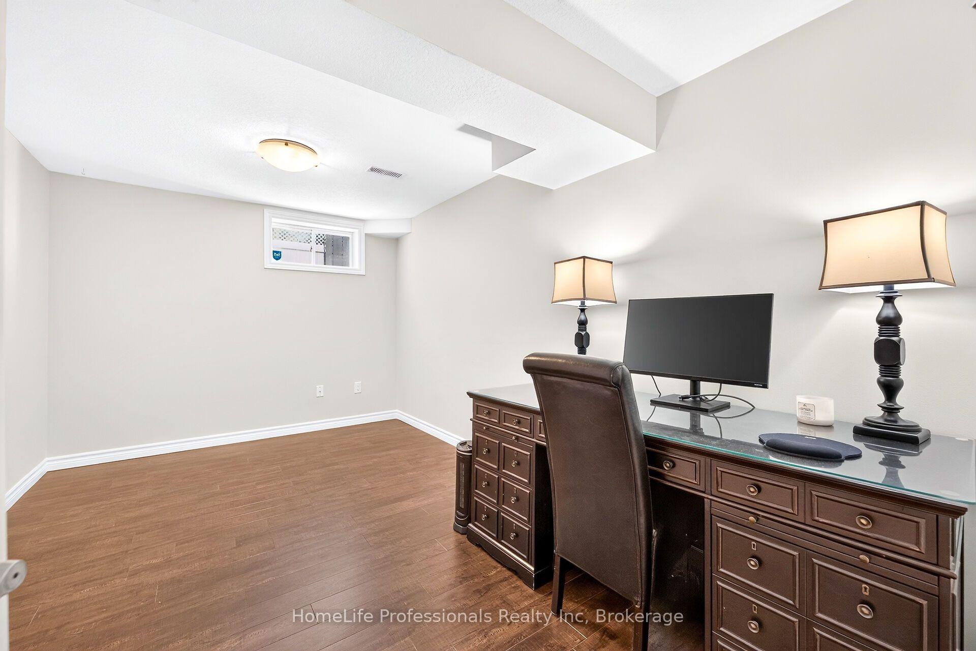 Photo 38 of 19 Berkshire Place, Hamilton, Meadowlands — HOMEH