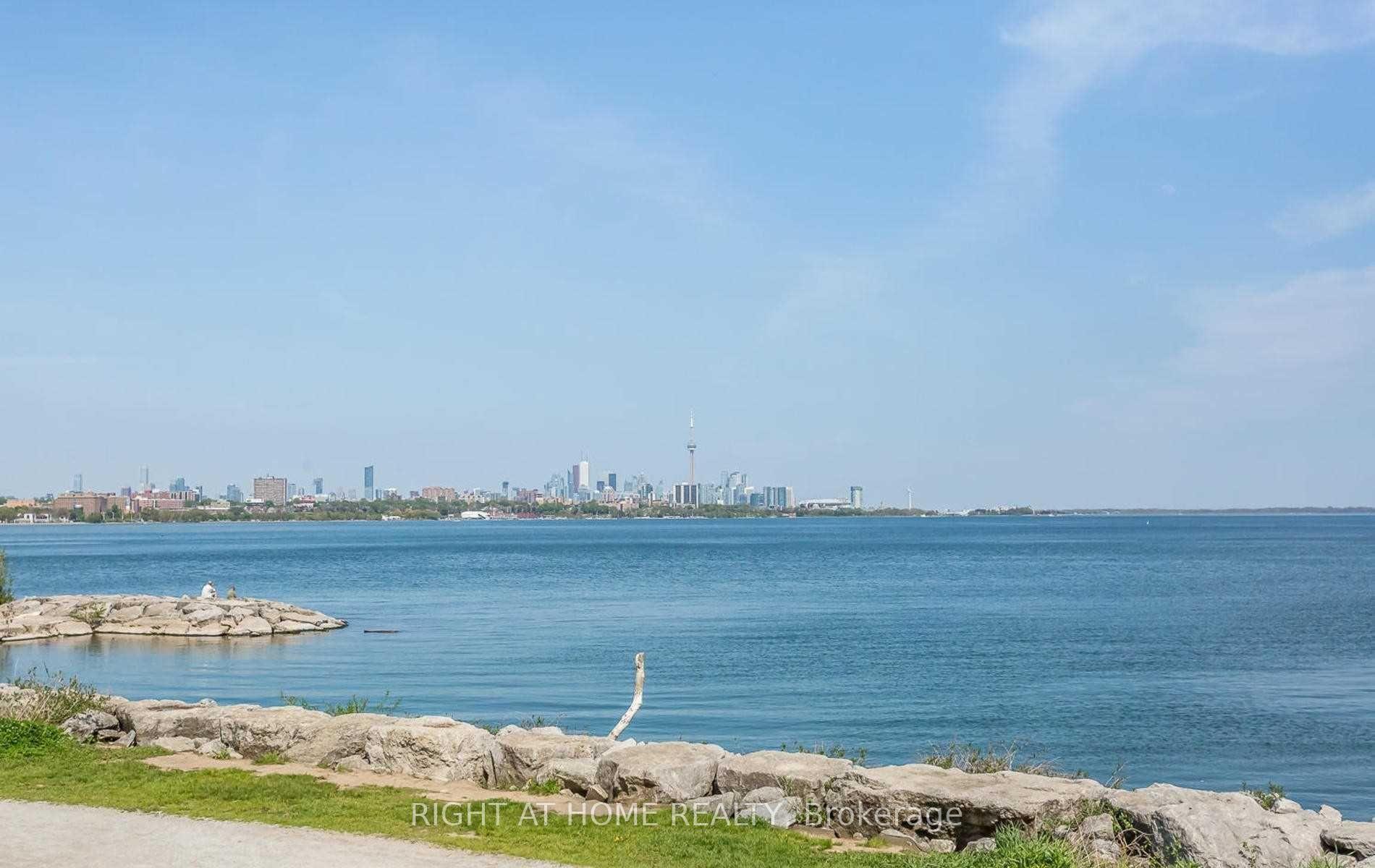 Photo 18 of Unit 6108, 30 Shore Breeze Drive, Etobicoke, Mimico — HOMEH