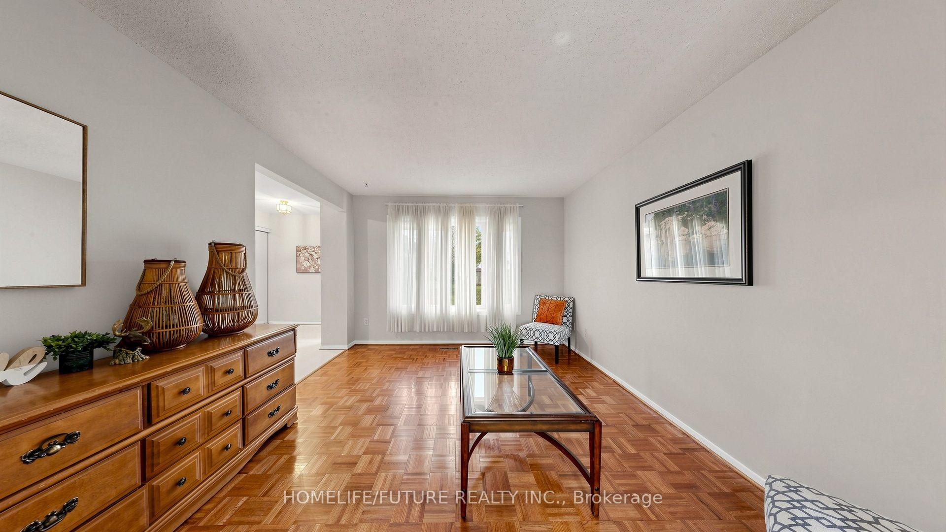 Photo 6 of 679 Foxwood Trail, Pickering, Amberlea — HOMEH