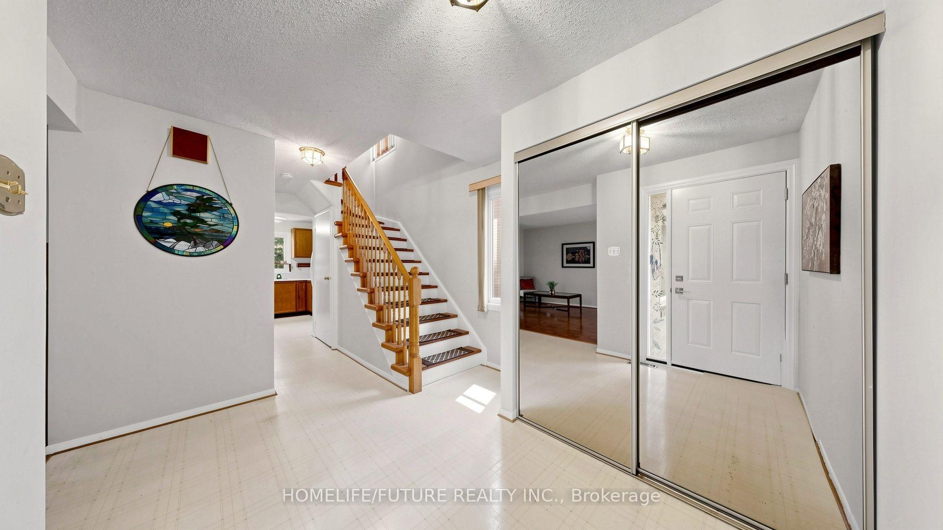 Photo 18 of 679 Foxwood Trail, Pickering, Amberlea — HOMEH