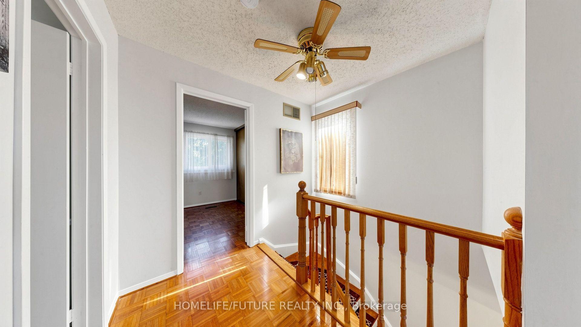 Photo 21 of 679 Foxwood Trail, Pickering, Amberlea — HOMEH