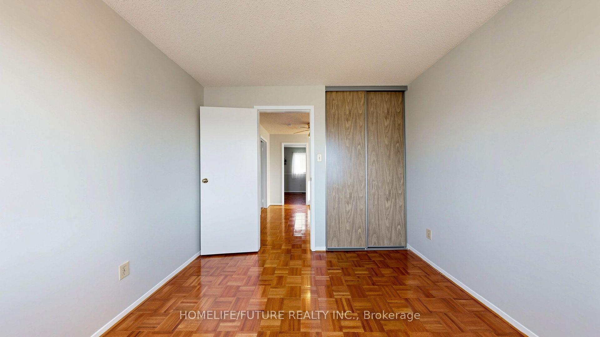 Photo 27 of 679 Foxwood Trail, Pickering, Amberlea — HOMEH