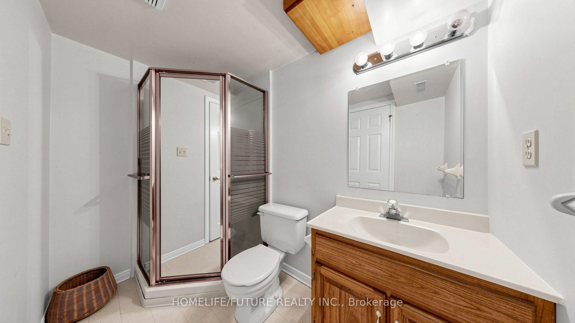 Photo 32 of 679 Foxwood Trail, Pickering, Amberlea — HOMEH