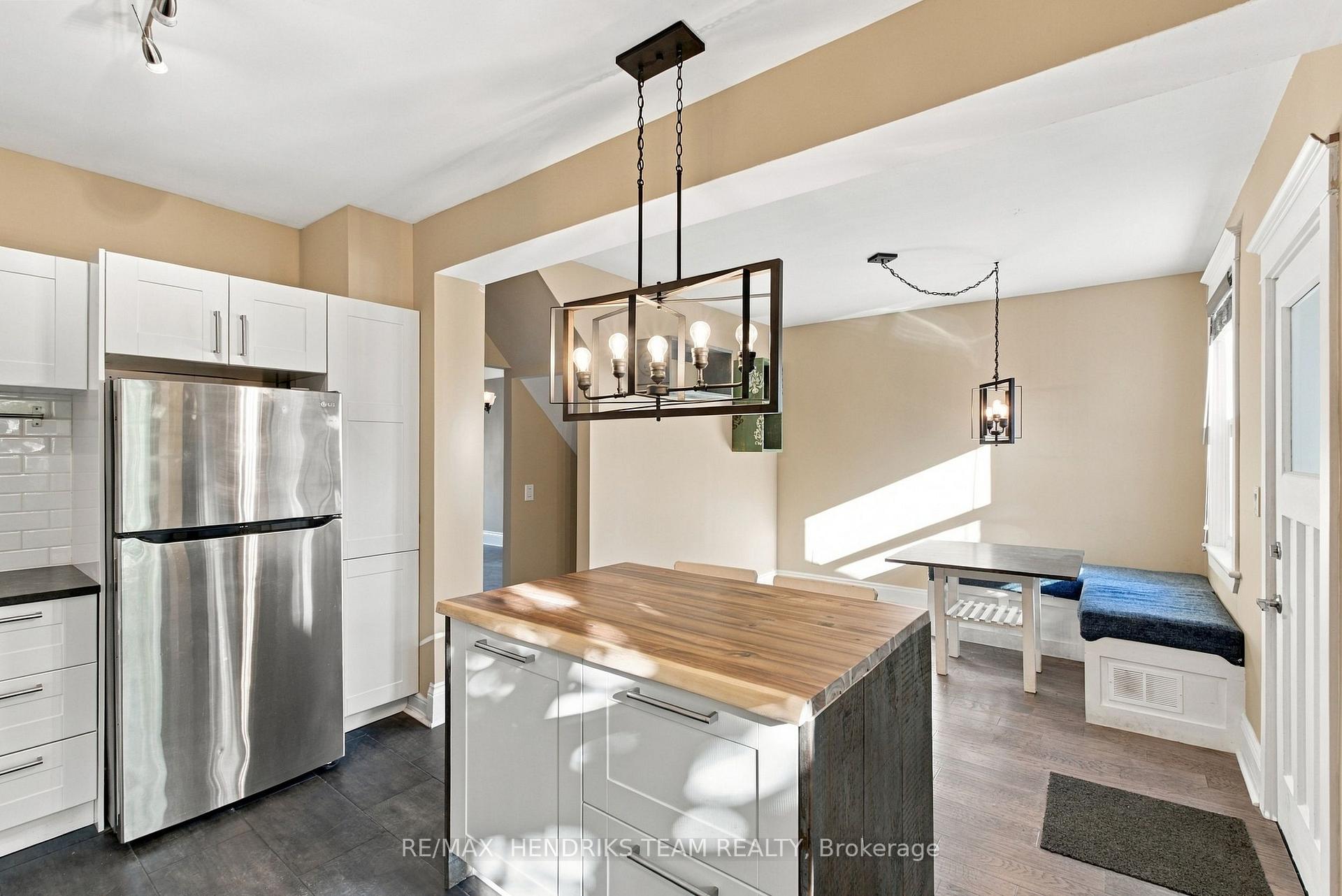 Photo 14 of 154 Prospect Street N, Hamilton, Stipley — HOMEH