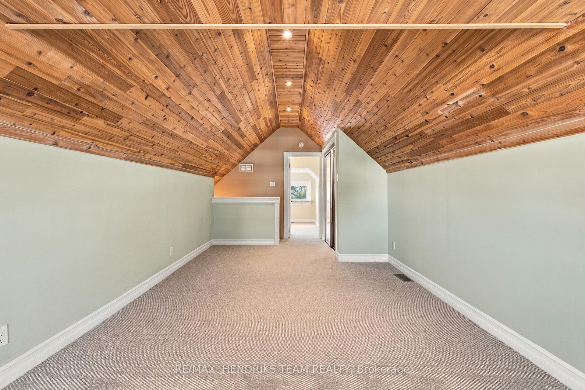 Photo 17 of 154 Prospect Street N, Hamilton, Stipley — HOMEH