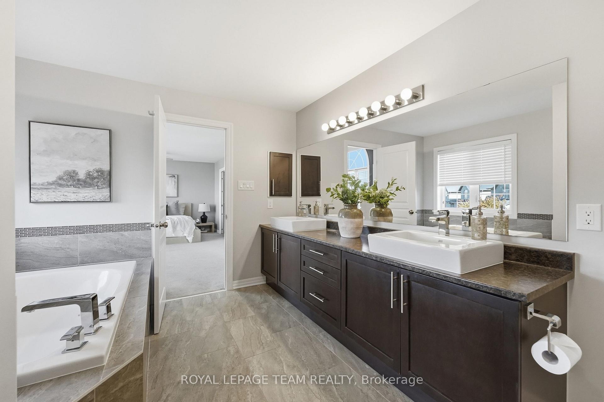 Photo 26 of 230 Dave Smith Crescent, Ottawa, Riverside South/Gloucester Glen — HOMEH