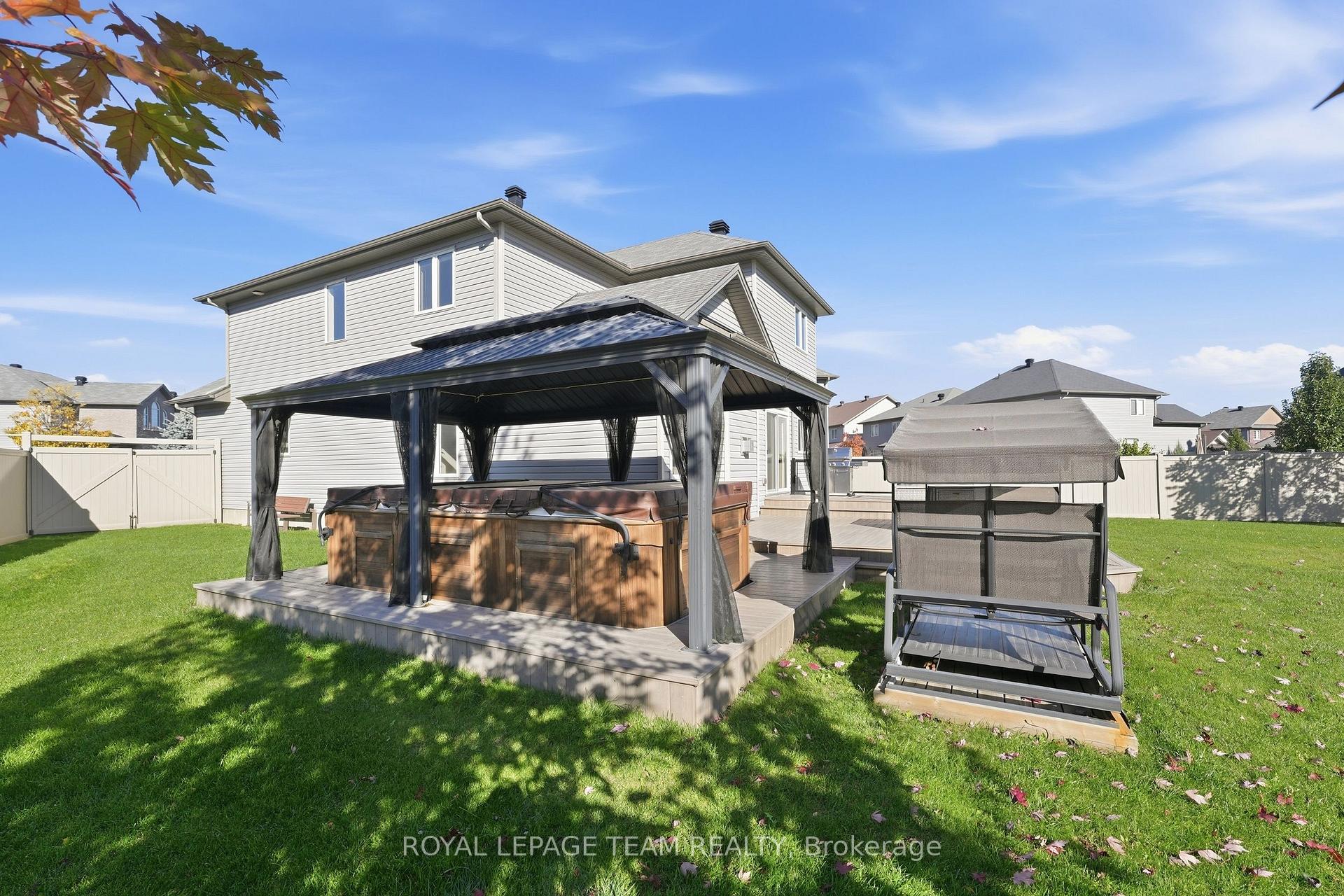 Photo 44 of 230 Dave Smith Crescent, Ottawa, Riverside South/Gloucester Glen — HOMEH