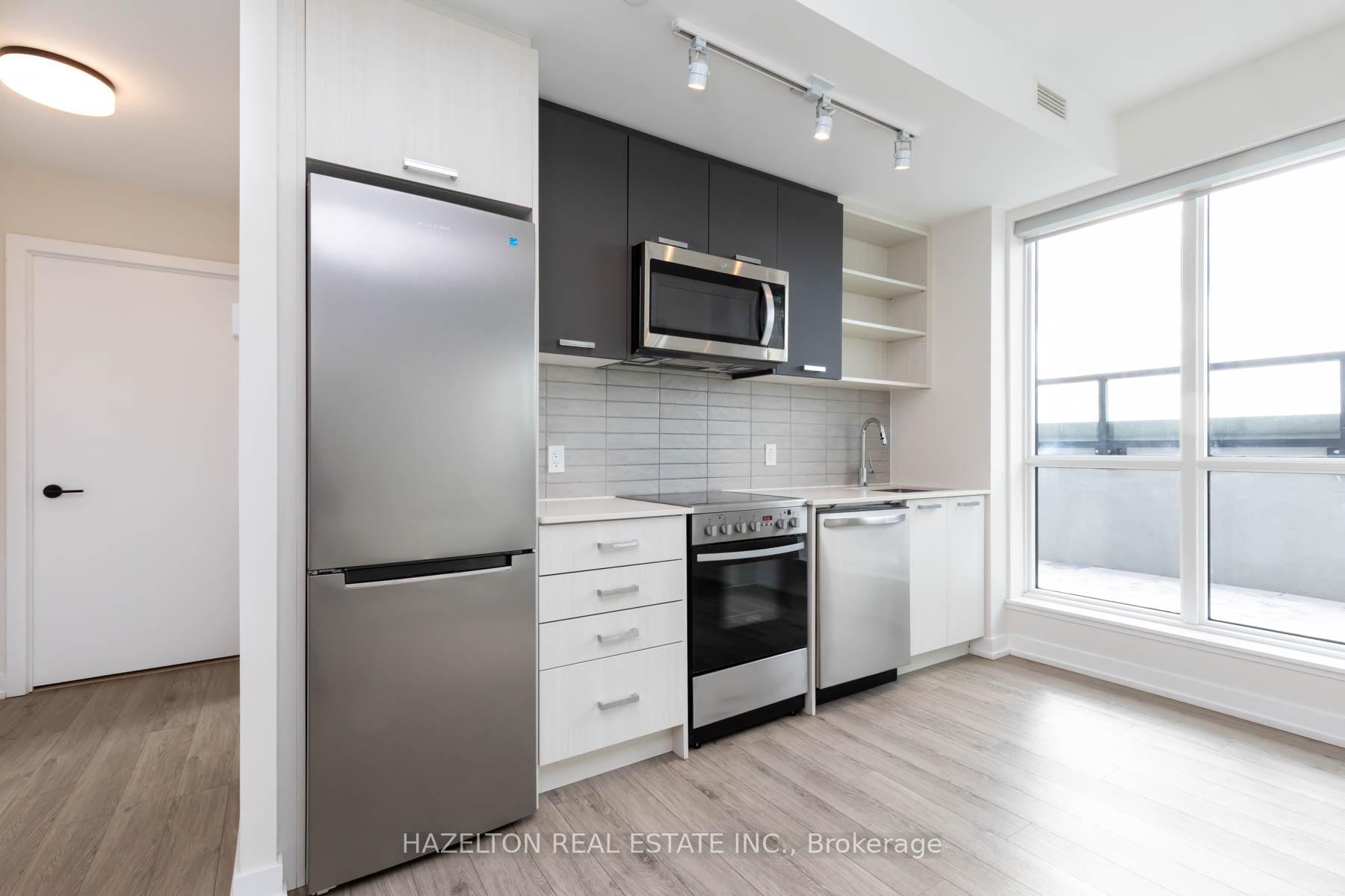 Photo 10 of Unit 905, 2300 St. Clair Avenue W, Toronto, Junction Area — HOMEH