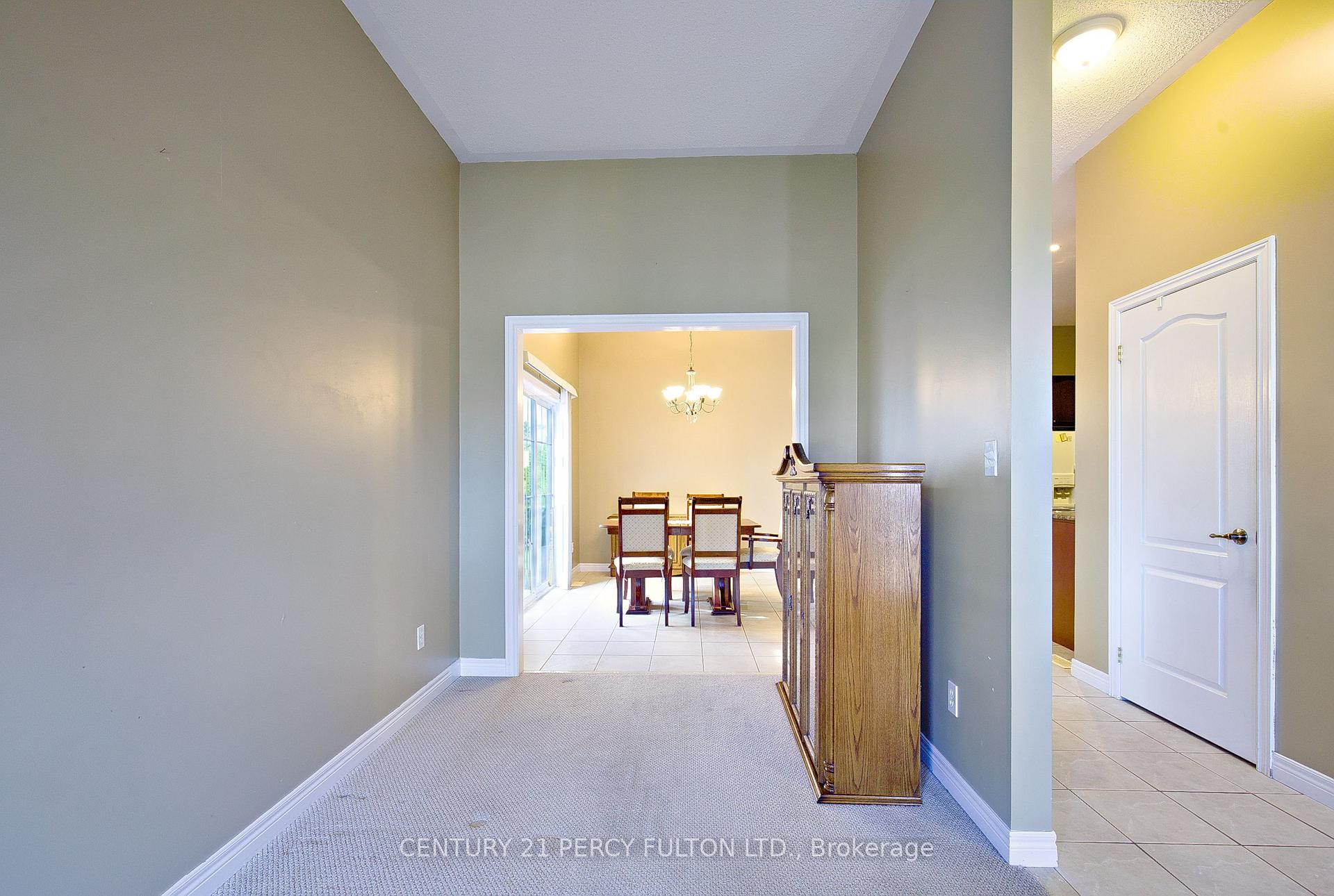 Photo 6 of 7 Bridlewood Boulevard, Whitby, Rolling Acres — HOMEH