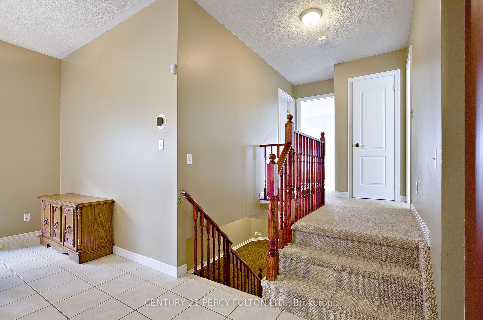 Photo 13 of 7 Bridlewood Boulevard, Whitby, Rolling Acres — HOMEH