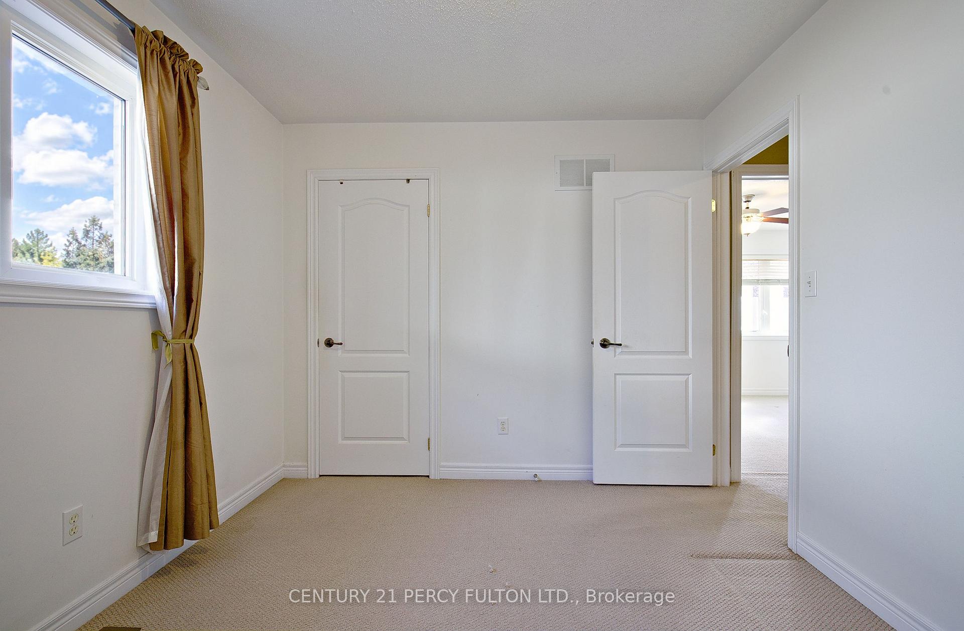 Photo 22 of 7 Bridlewood Boulevard, Whitby, Rolling Acres — HOMEH