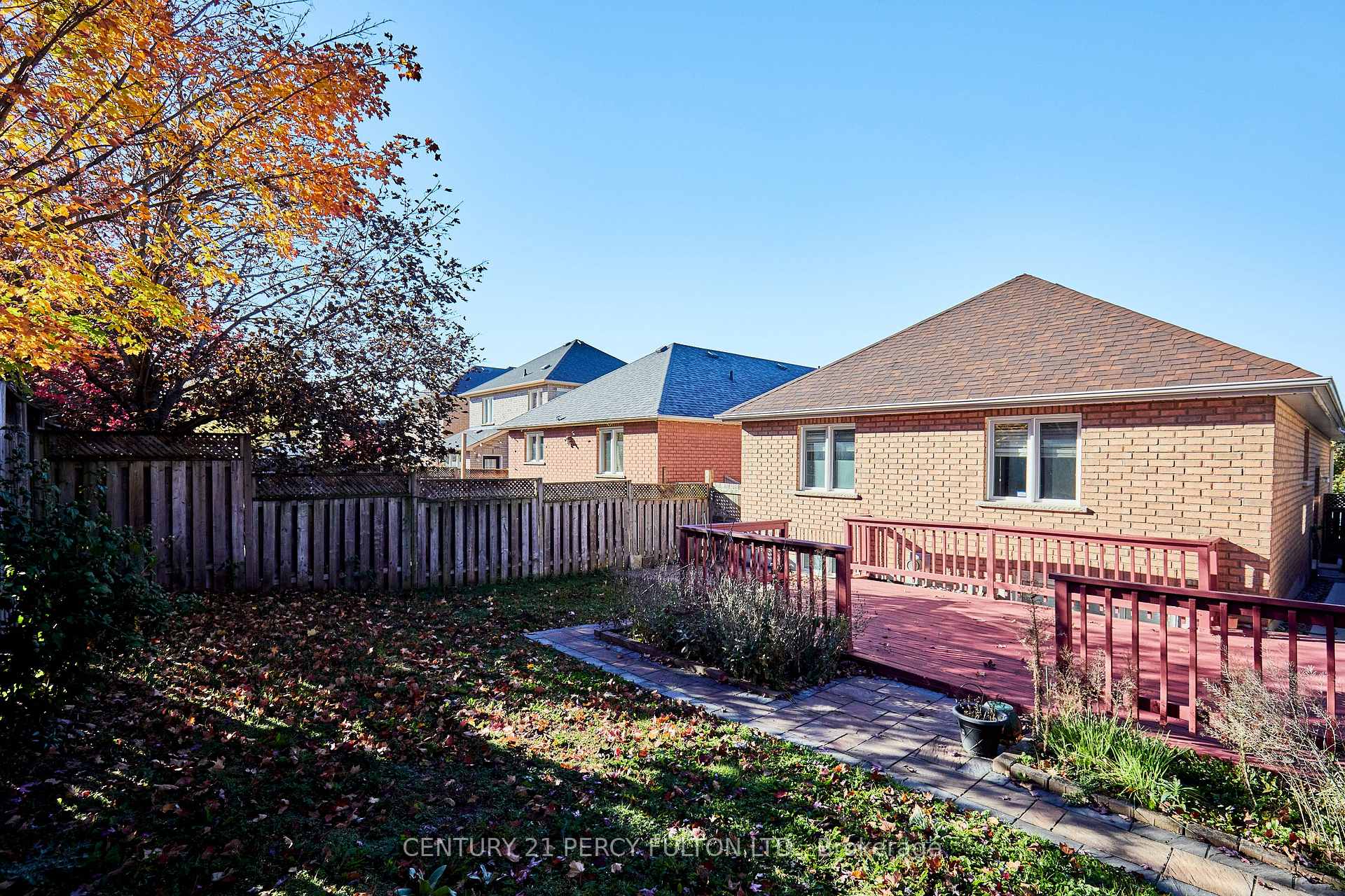 Photo 42 of 7 Bridlewood Boulevard, Whitby, Rolling Acres — HOMEH