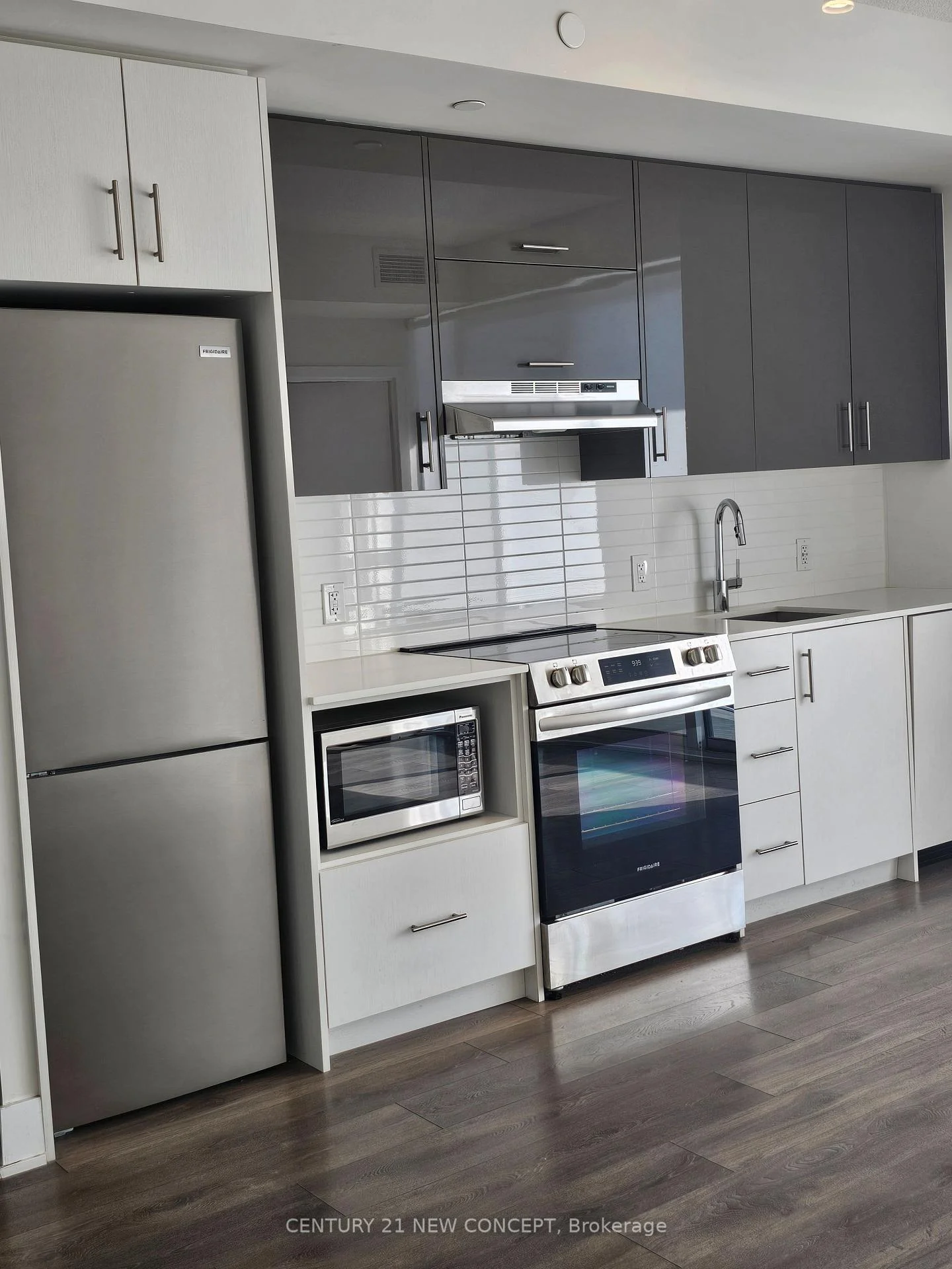 Photo 5 of Unit 2015, 188 Fairview Mall Drive, North York, Don Valley Village — HOMEH