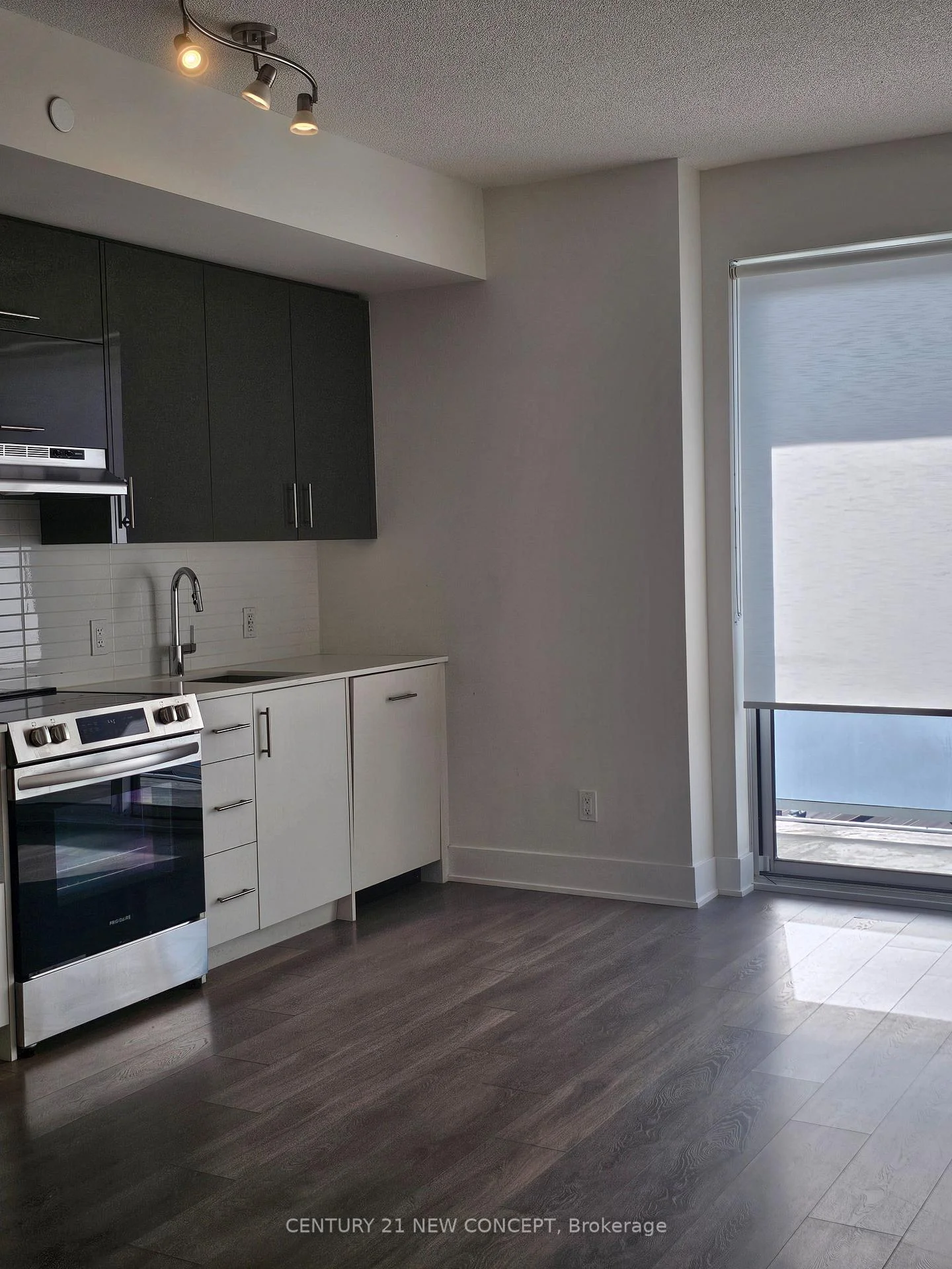Photo 6 of Unit 2015, 188 Fairview Mall Drive, North York, Don Valley Village — HOMEH