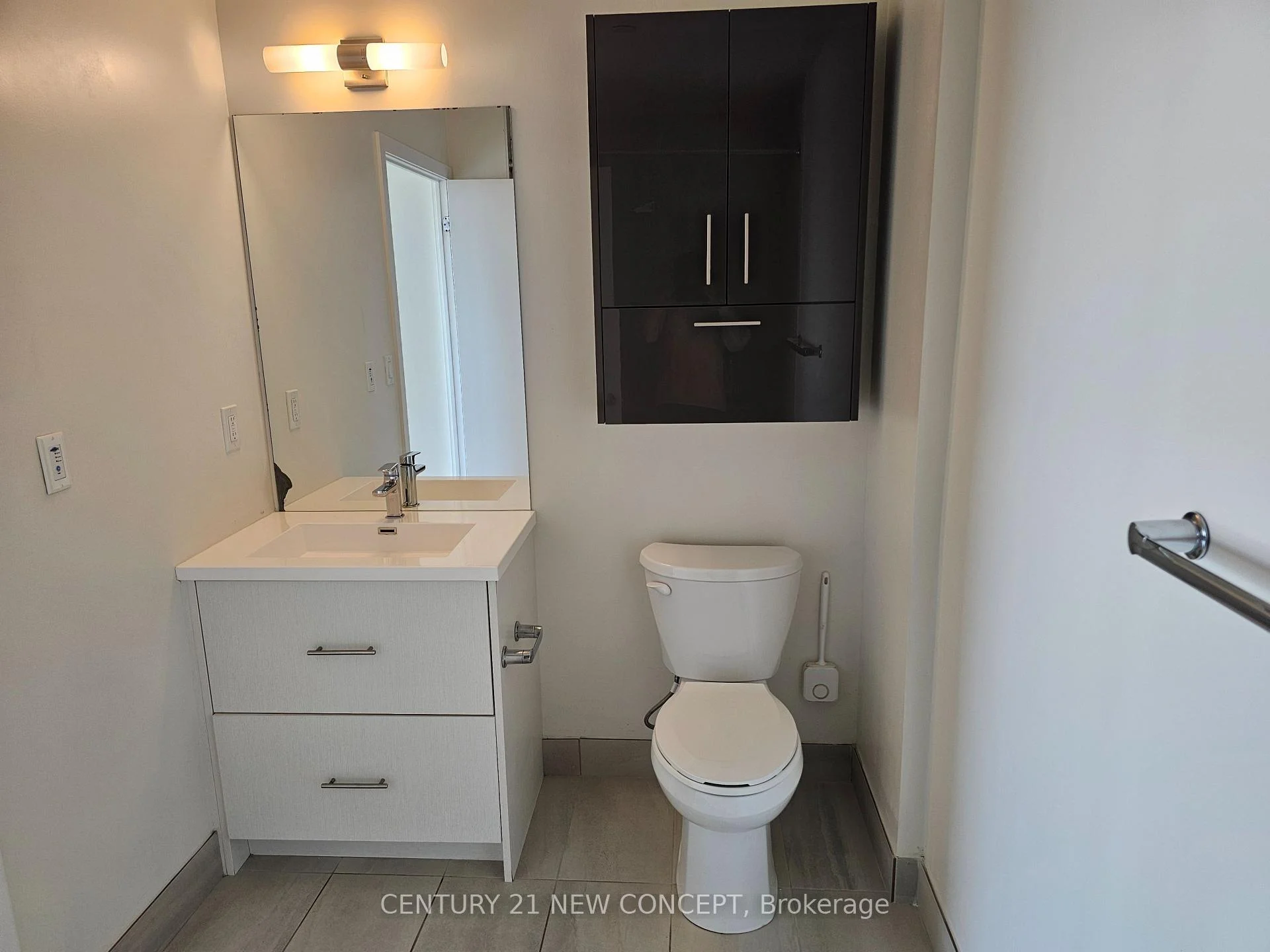 Photo 8 of Unit 2015, 188 Fairview Mall Drive, North York, Don Valley Village — HOMEH