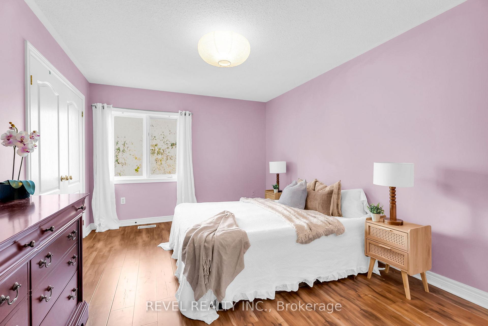 Photo 18 of 100 Pressed Brick Drive, Brampton, Brampton North — HOMEH