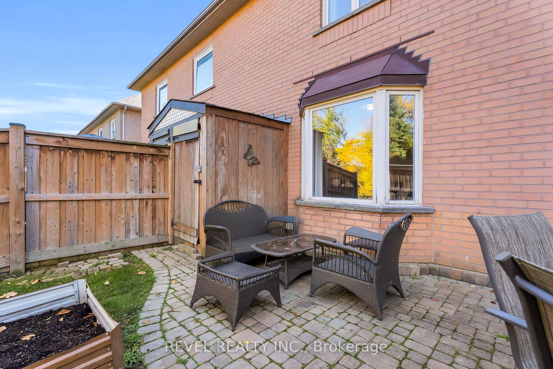 Photo 25 of 100 Pressed Brick Drive, Brampton, Brampton North — HOMEH
