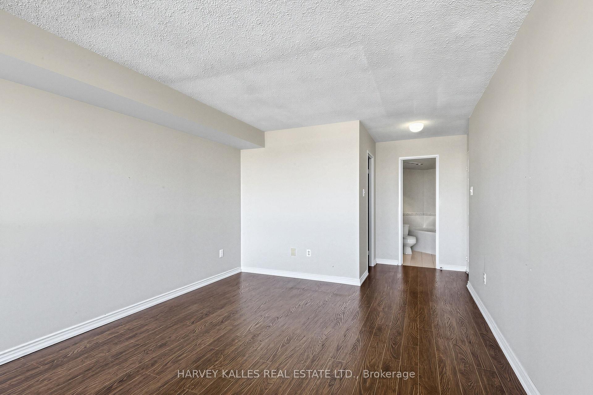 Photo 20 of Unit 1206, 1 Clark Avenue W, Vaughan, Crestwood-Springfarm-Yorkhill — HOMEH