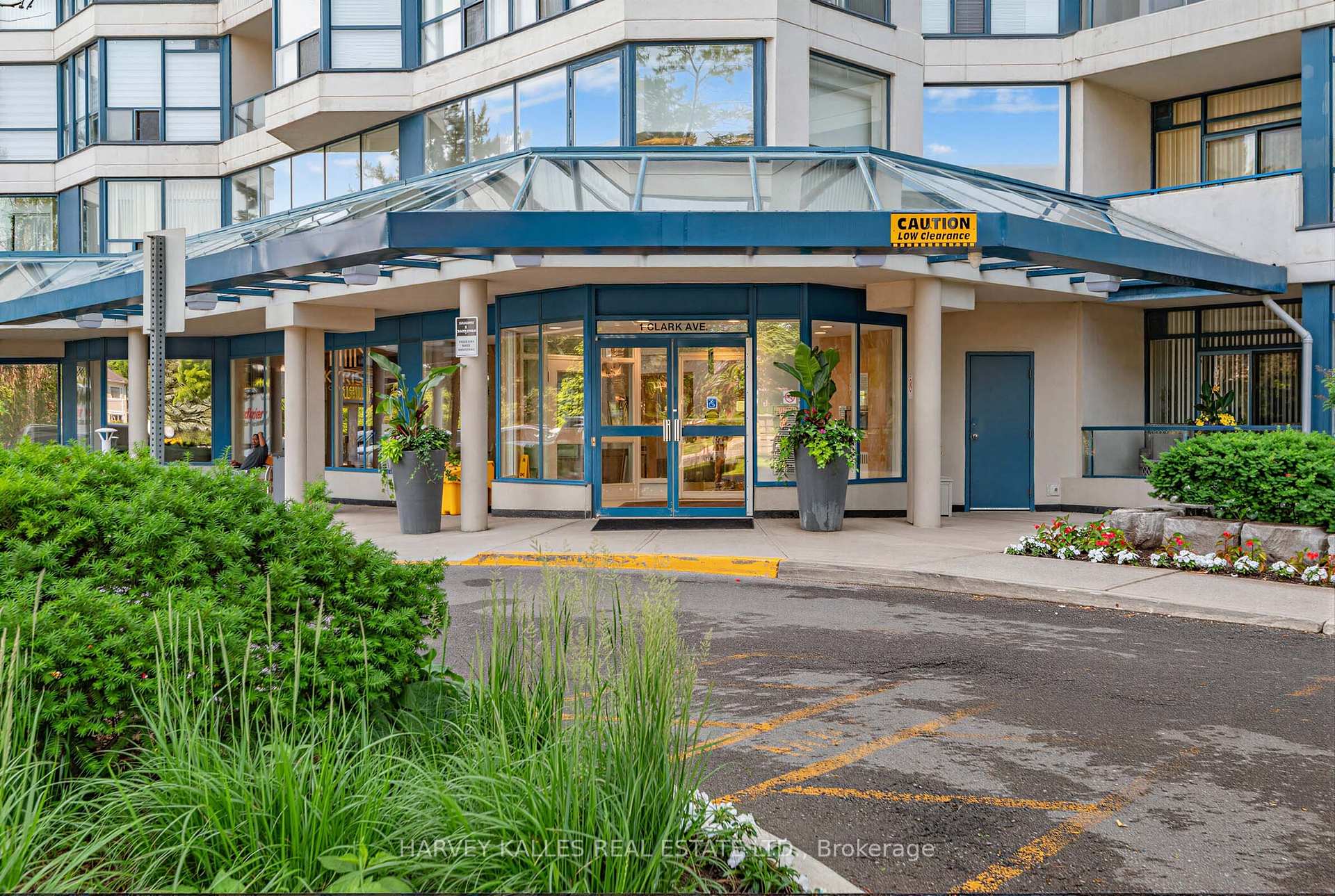 Photo 32 of Unit 1206, 1 Clark Avenue W, Vaughan, Crestwood-Springfarm-Yorkhill — HOMEH