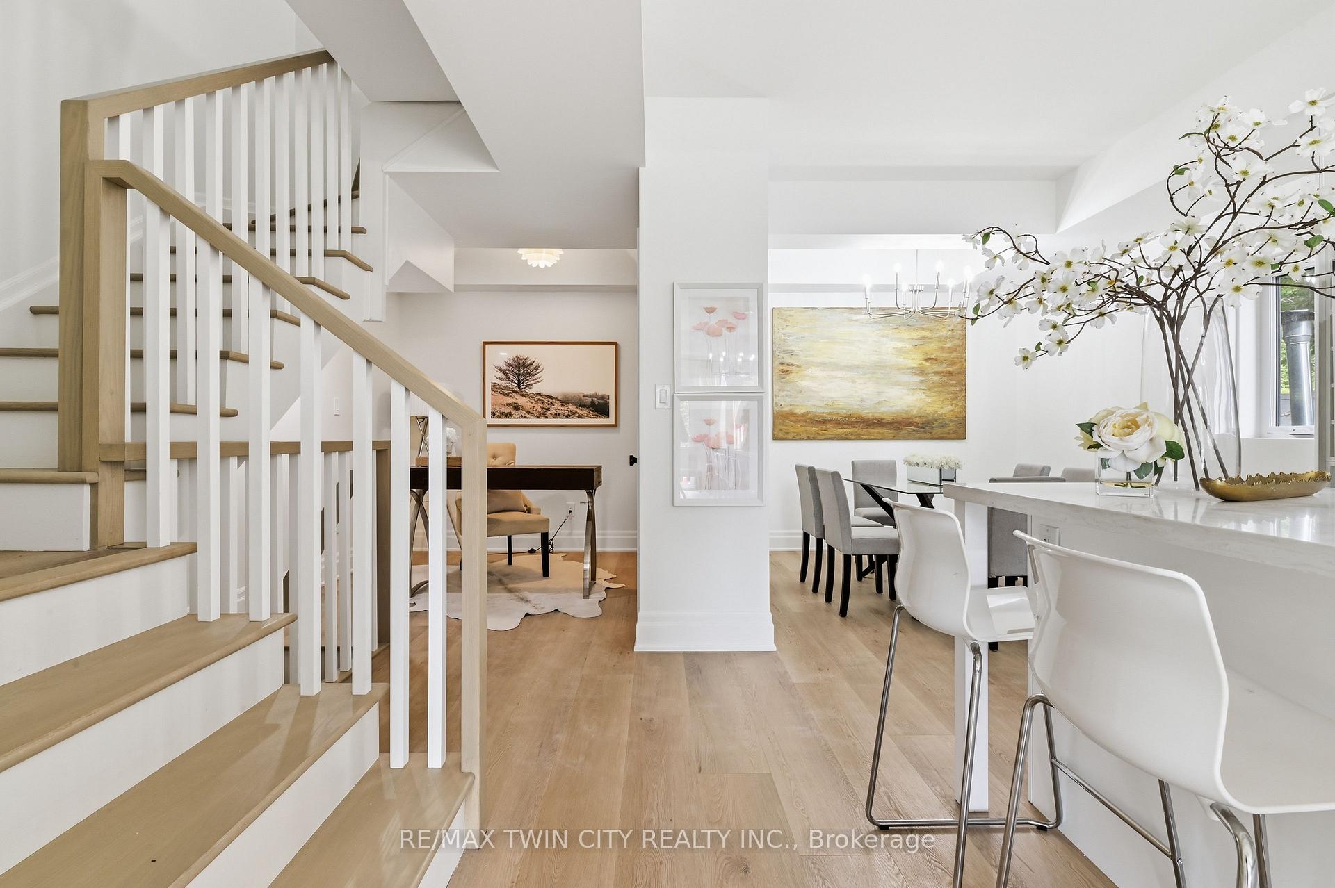 Photo 16 of Unit 1, 37 Edwin Street, Brantford, Holmedale — HOMEH