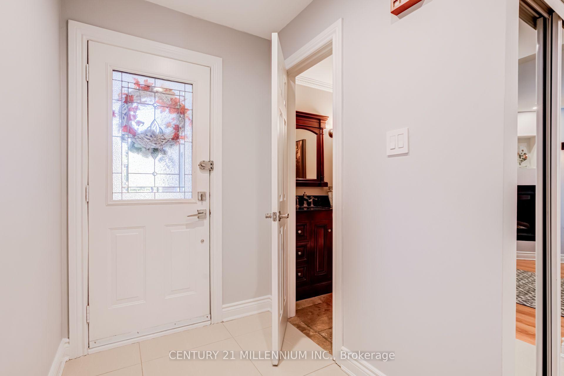 Photo 6 of 202 Bufford Drive, Brampton, Brampton South — HOMEH