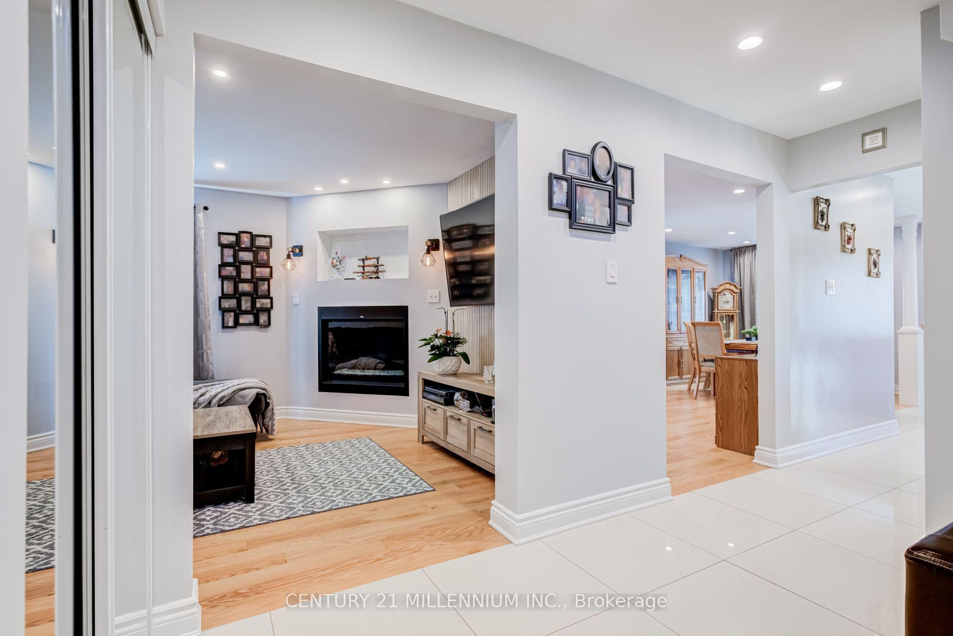 Photo 8 of 202 Bufford Drive, Brampton, Brampton South — HOMEH