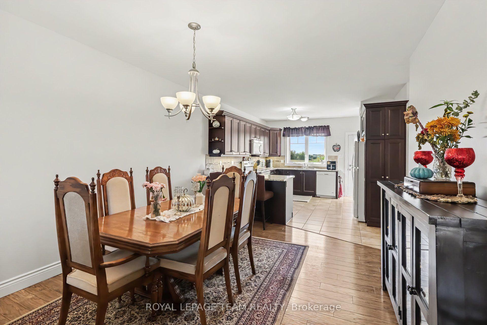 Photo 7 of 624 St Lawrence Street, North Dundas, Winchester — HOMEH