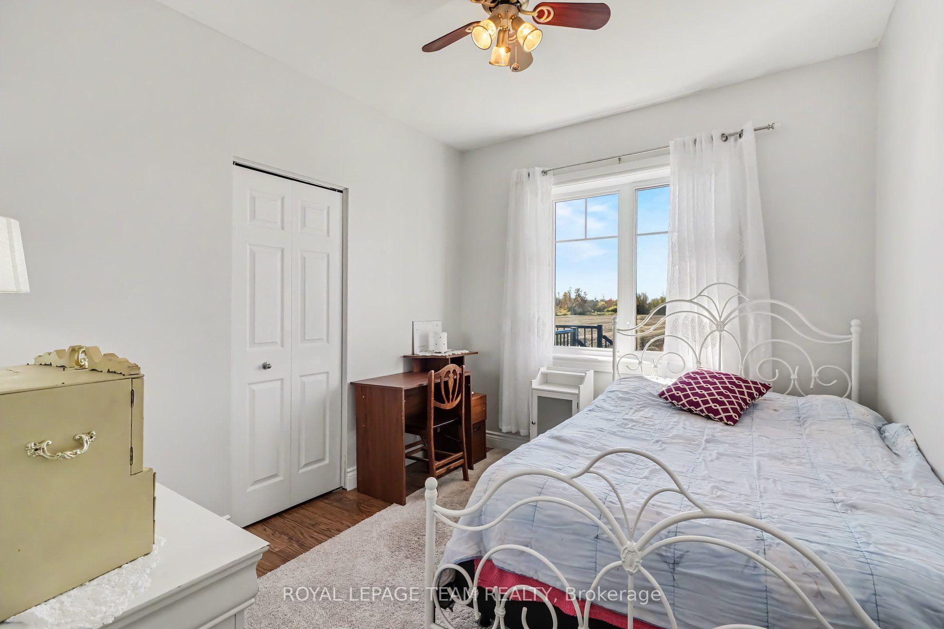 Photo 18 of 624 St Lawrence Street, North Dundas, Winchester — HOMEH