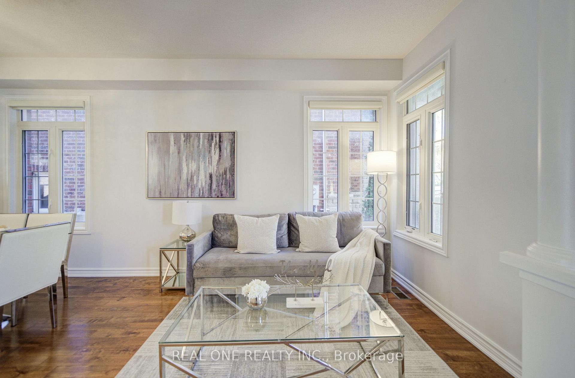 Photo 5 of 39 Balsamwood Road, Vaughan, Patterson — HOMEH