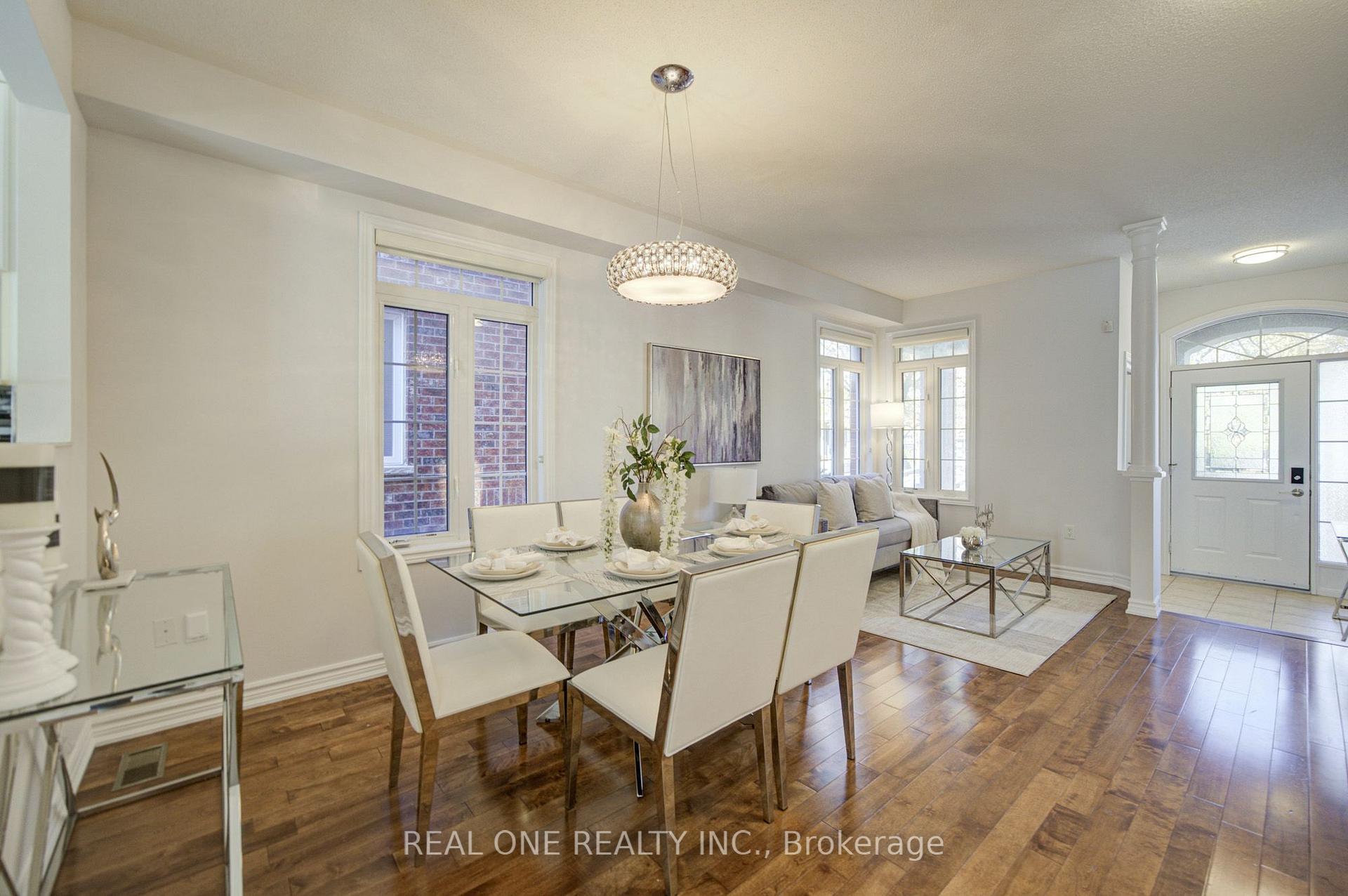Photo 8 of 39 Balsamwood Road, Vaughan, Patterson — HOMEH