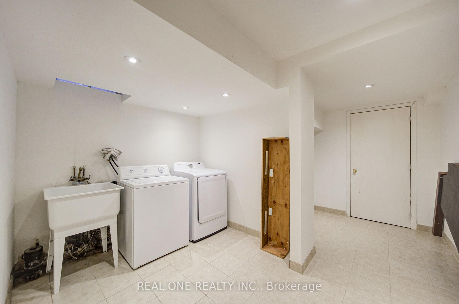 Photo 33 of 39 Balsamwood Road, Vaughan, Patterson — HOMEH
