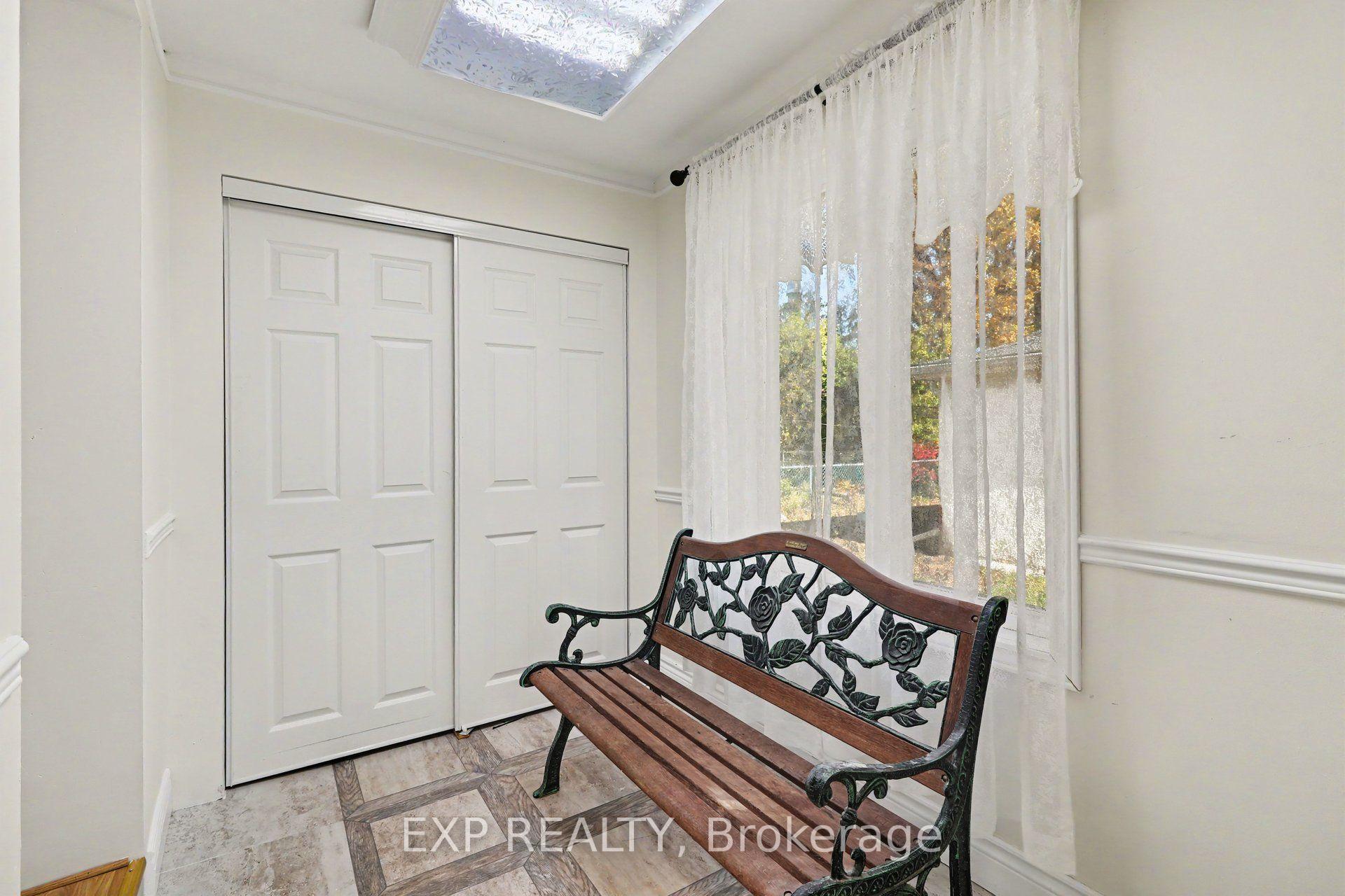 Photo 5 of 377 Allen Boulevard, Ottawa, Vanier — HOMEH