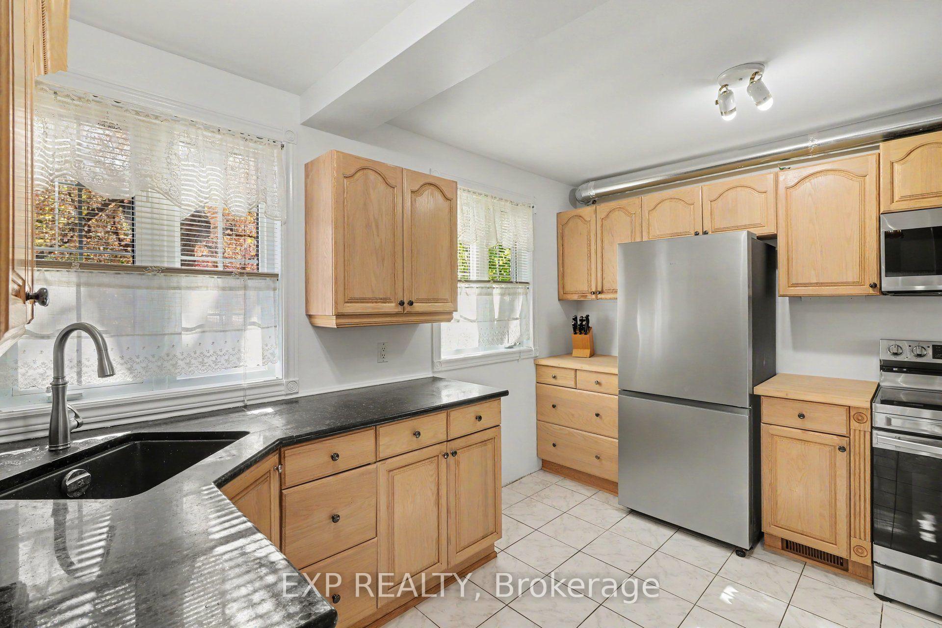Photo 16 of 377 Allen Boulevard, Ottawa, Vanier — HOMEH