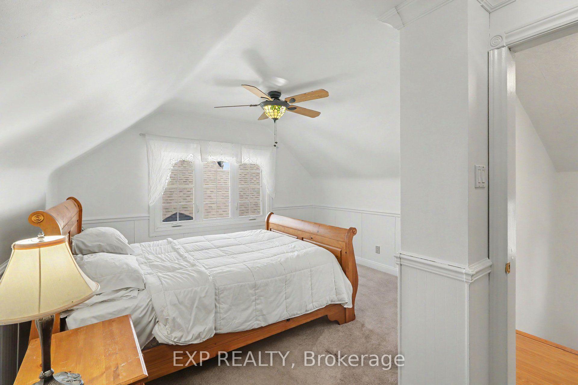 Photo 18 of 377 Allen Boulevard, Ottawa, Vanier — HOMEH