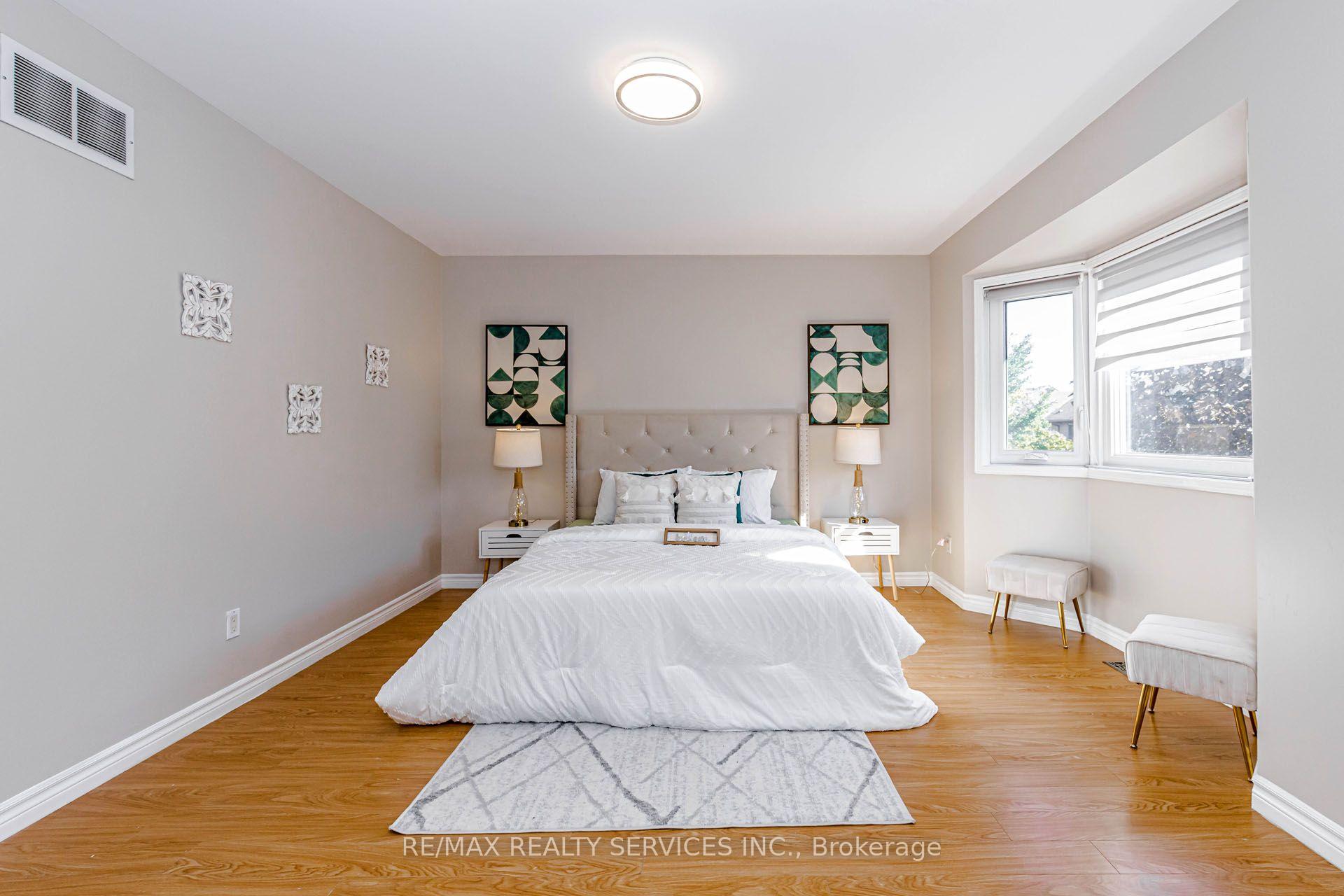 Photo 17 of 1857 Stevington Crescent, Mississauga, Meadowvale Village — HOMEH