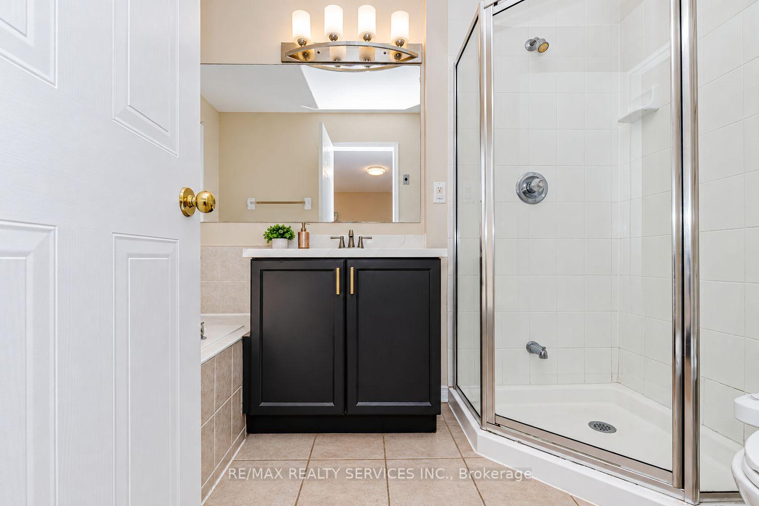 Photo 21 of 1857 Stevington Crescent, Mississauga, Meadowvale Village — HOMEH