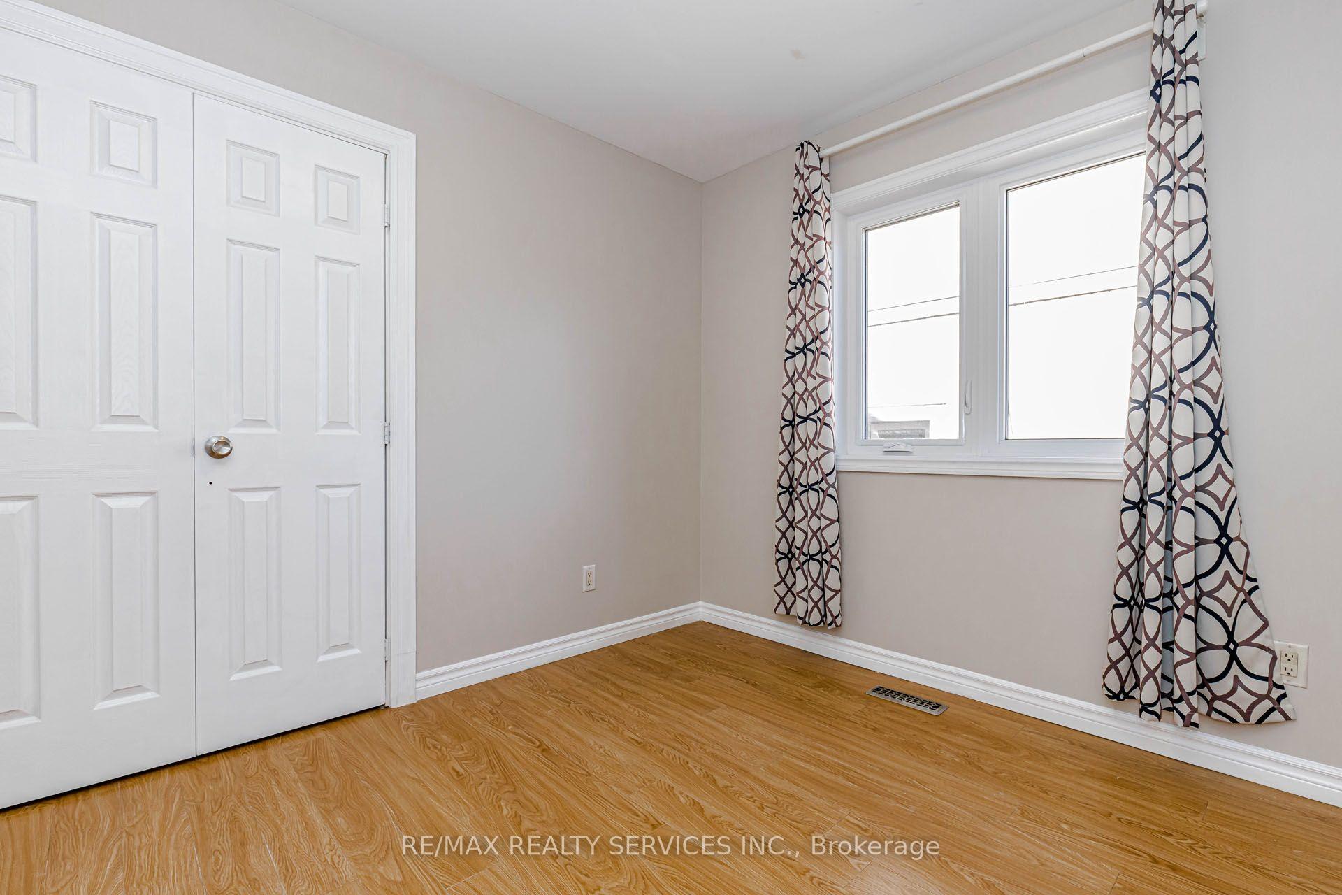 Photo 23 of 1857 Stevington Crescent, Mississauga, Meadowvale Village — HOMEH