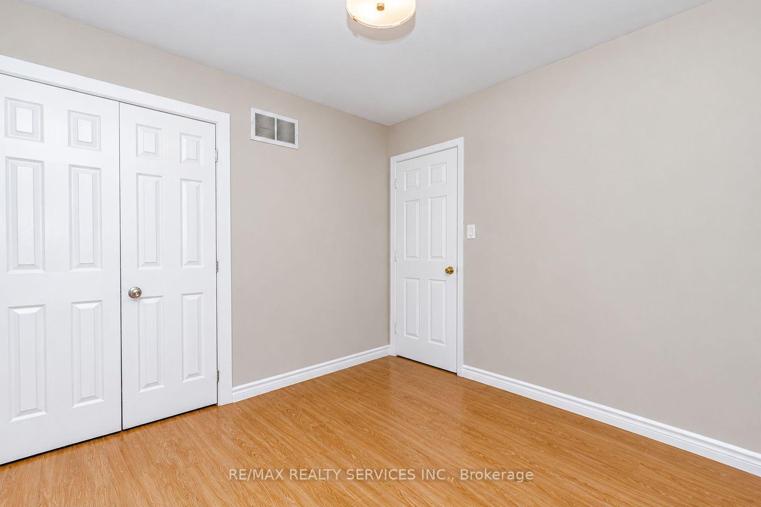 Photo 32 of 1857 Stevington Crescent, Mississauga, Meadowvale Village — HOMEH