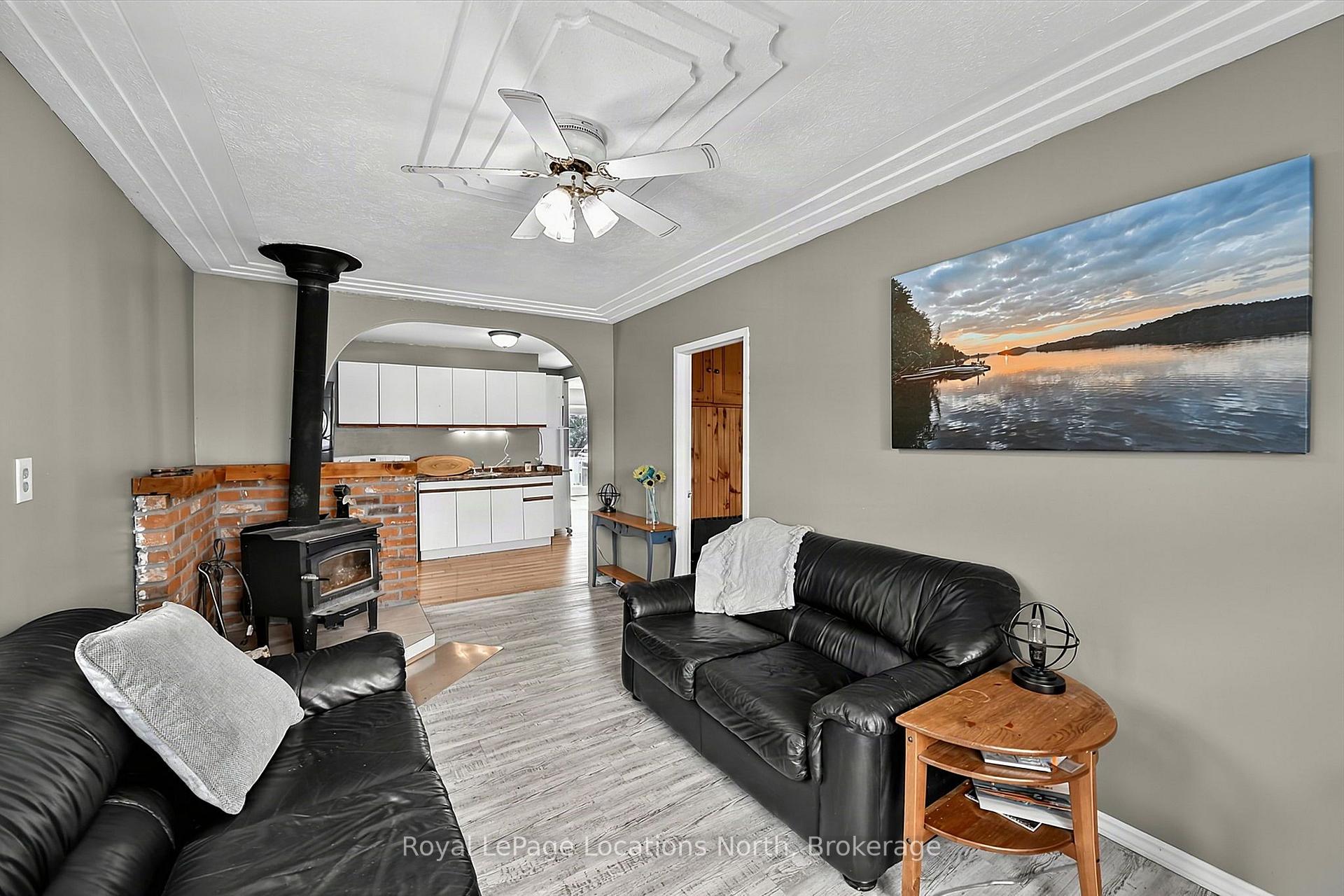 Photo 16 of 9031 Beachwood Road, Wasaga Beach — HOMEH