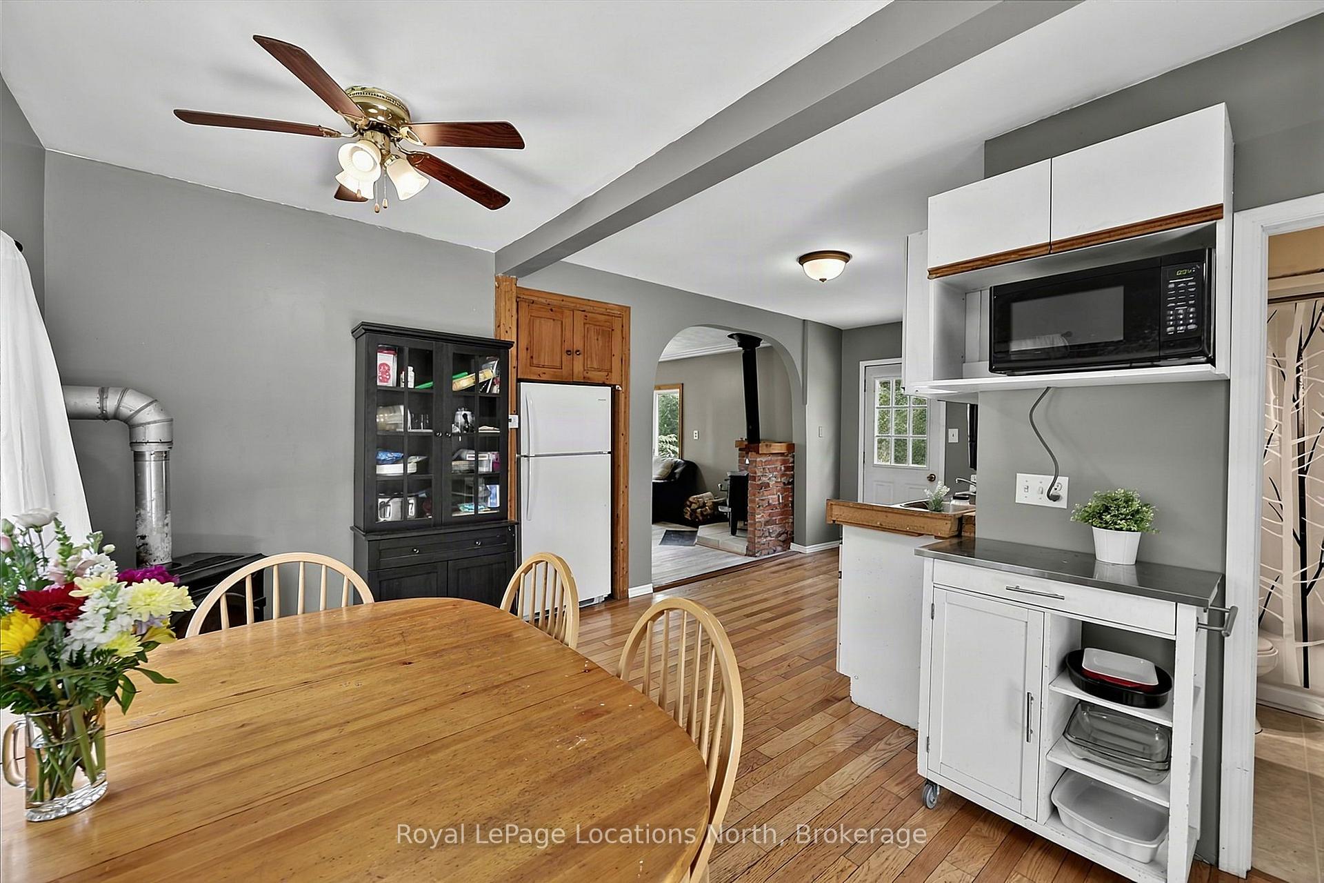 Photo 19 of 9031 Beachwood Road, Wasaga Beach — HOMEH