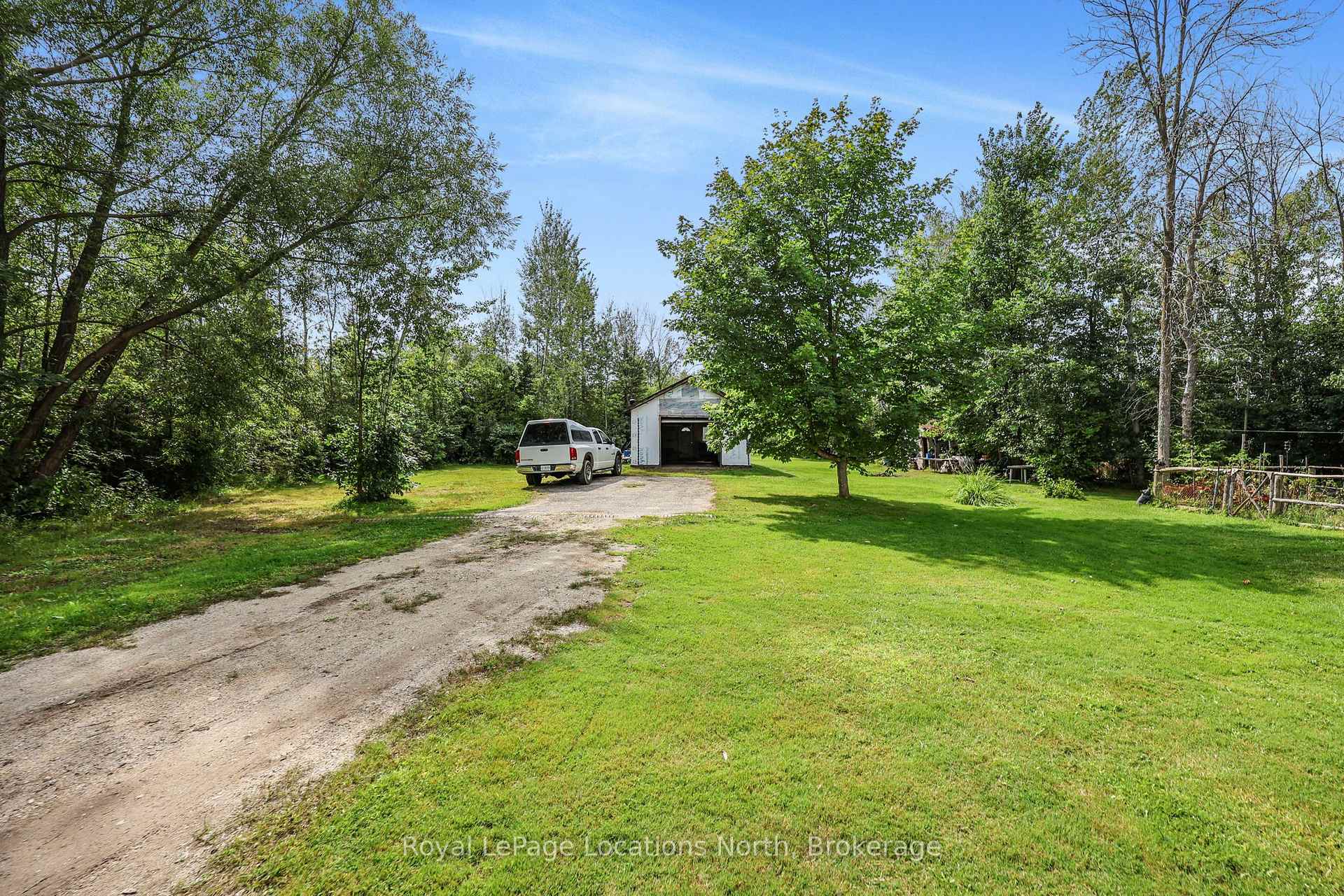 Photo 26 of 9031 Beachwood Road, Wasaga Beach — HOMEH