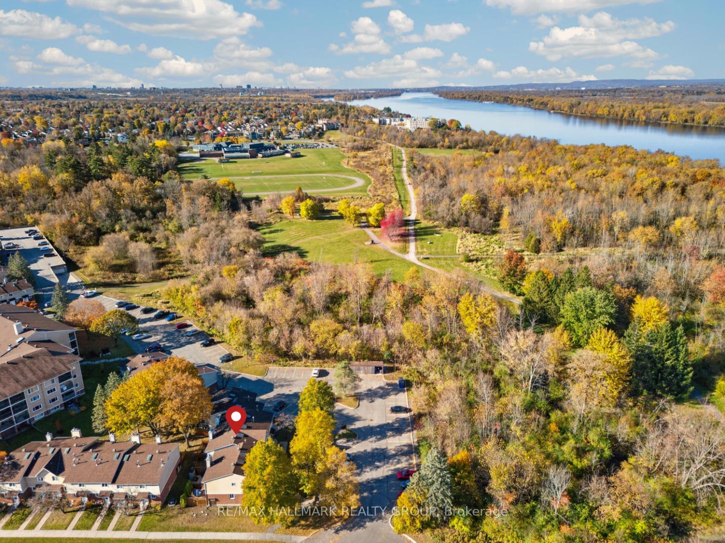 Photo 3 of 6350 Bilberry Drive, Ottawa, Orleans Wood — HOMEH